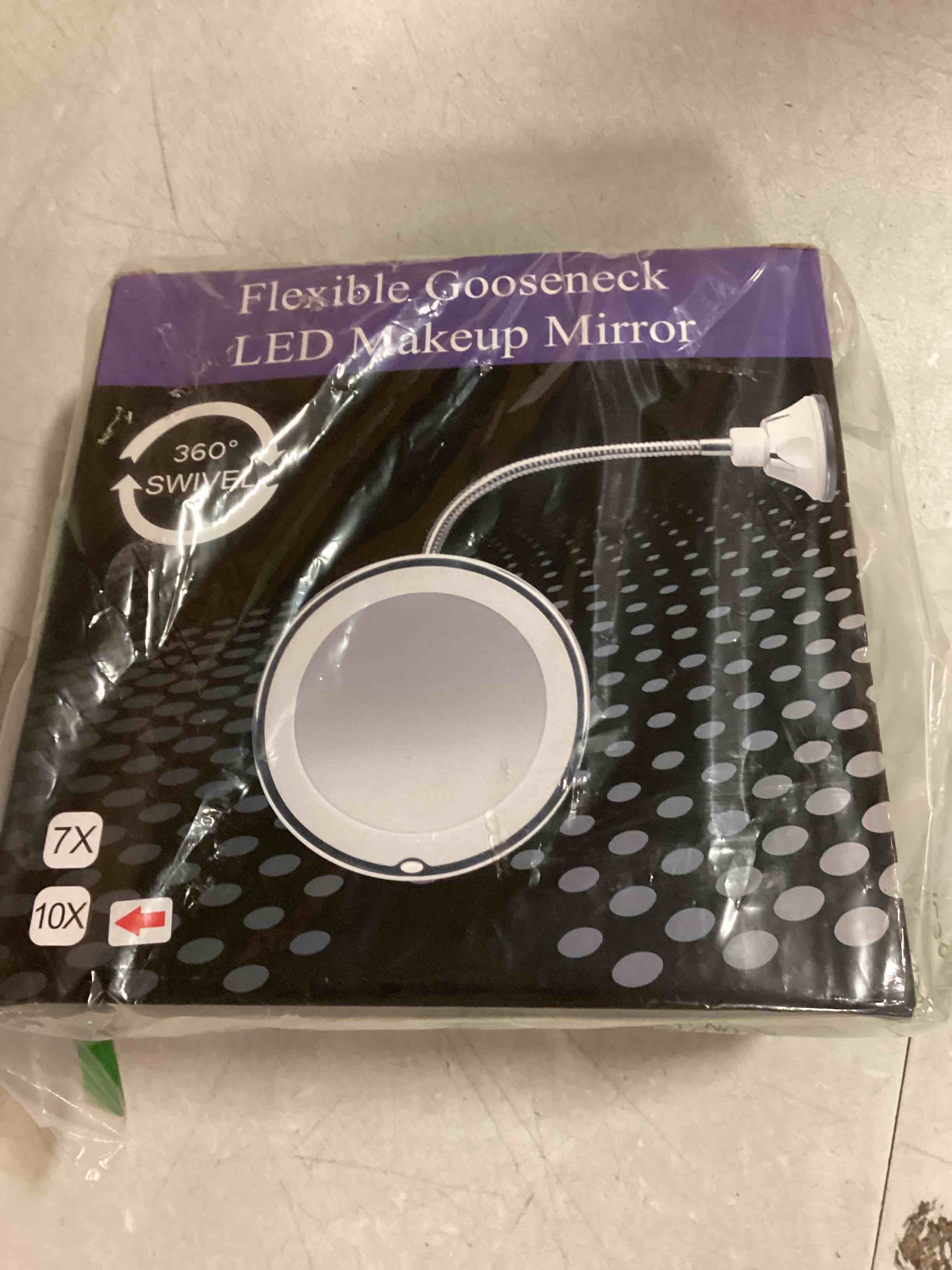 https://s3.amazonaws.com/lotting-images-prod/bidfta/BLU6404714_1720439064170.jpeg