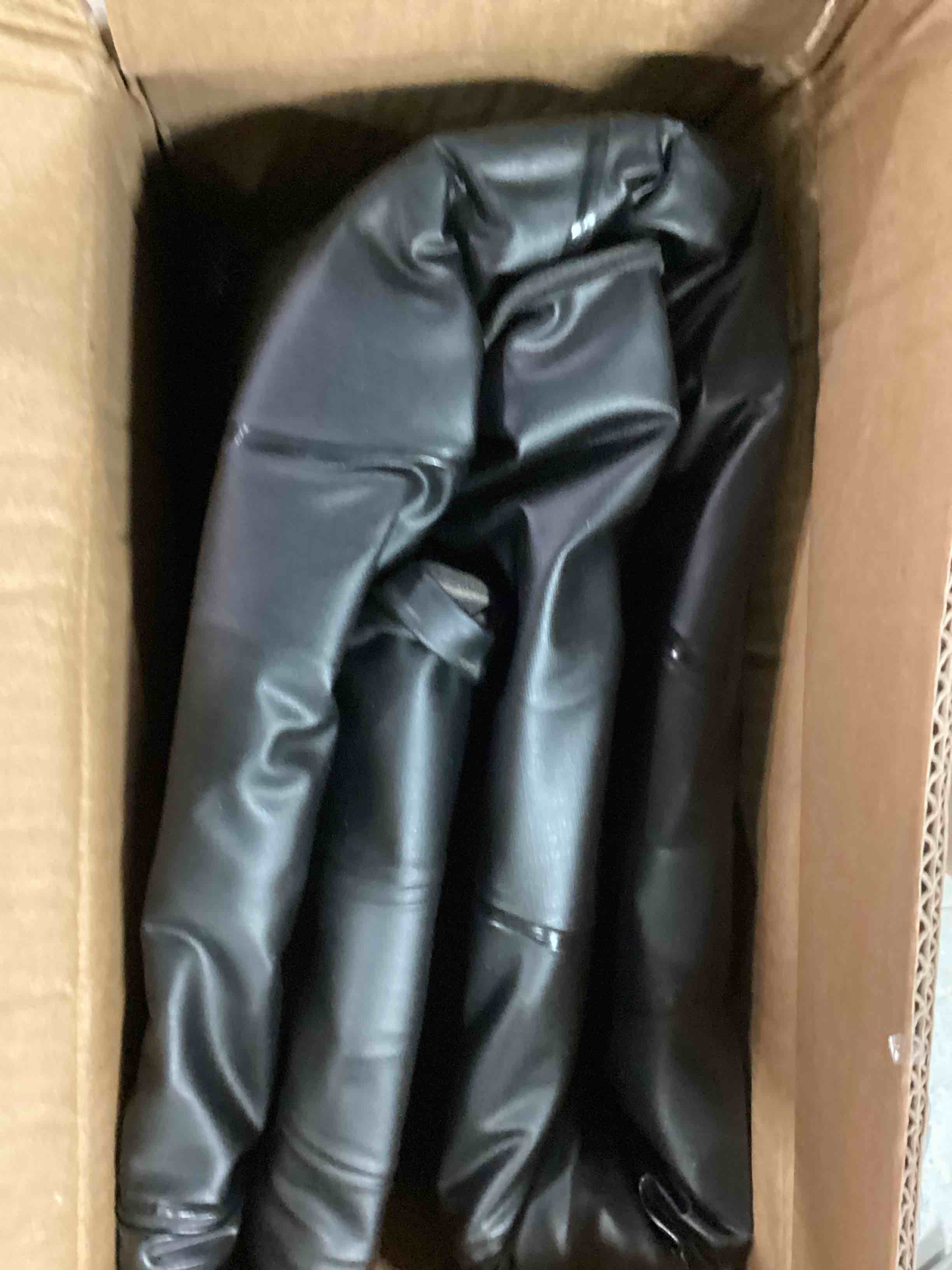 https://s3.amazonaws.com/lotting-images-prod/bidfta/BLU6404756_1720443698246.jpeg