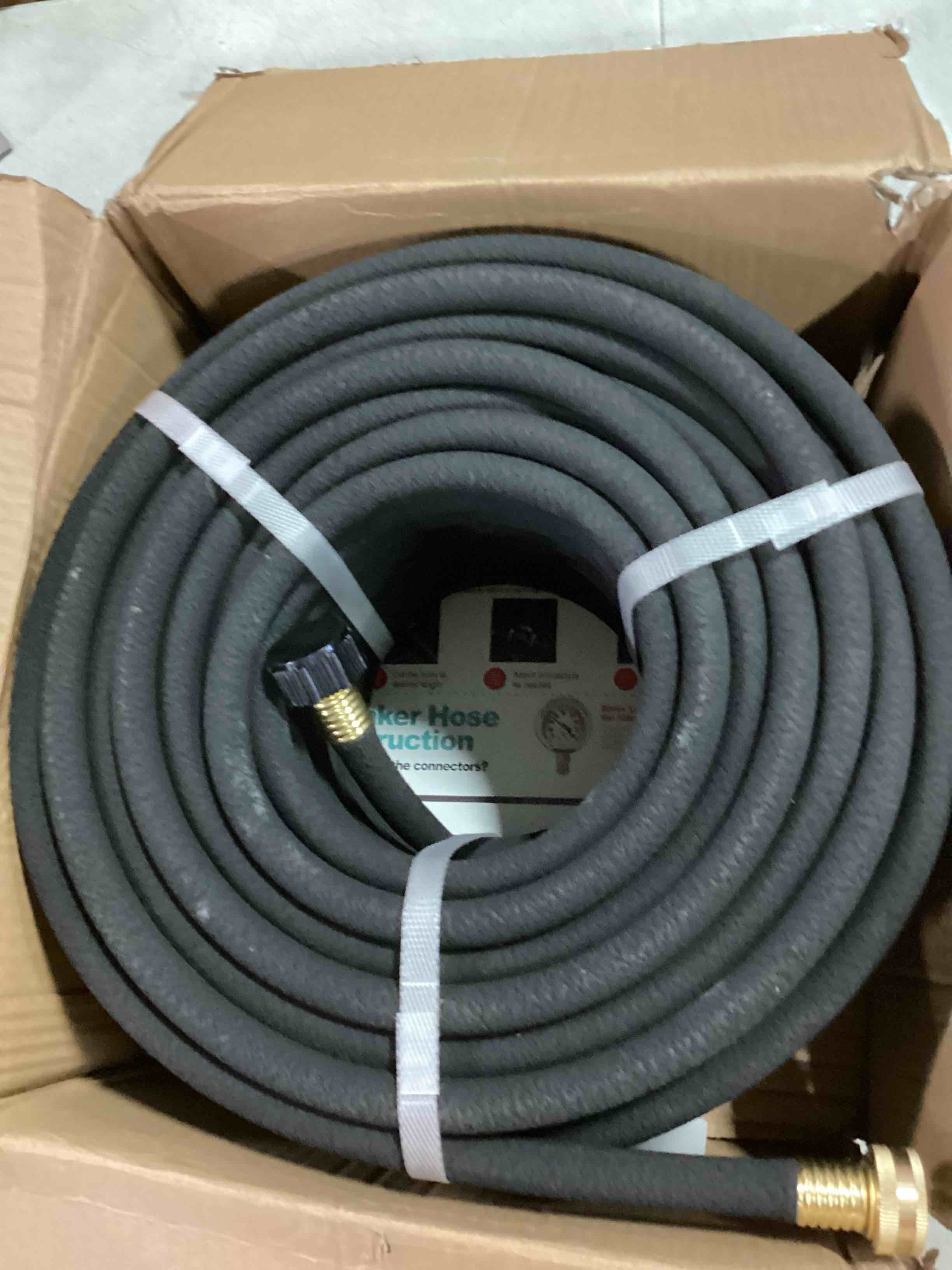https://s3.amazonaws.com/lotting-images-prod/bidfta/BLU6404867_1720458740568.jpeg