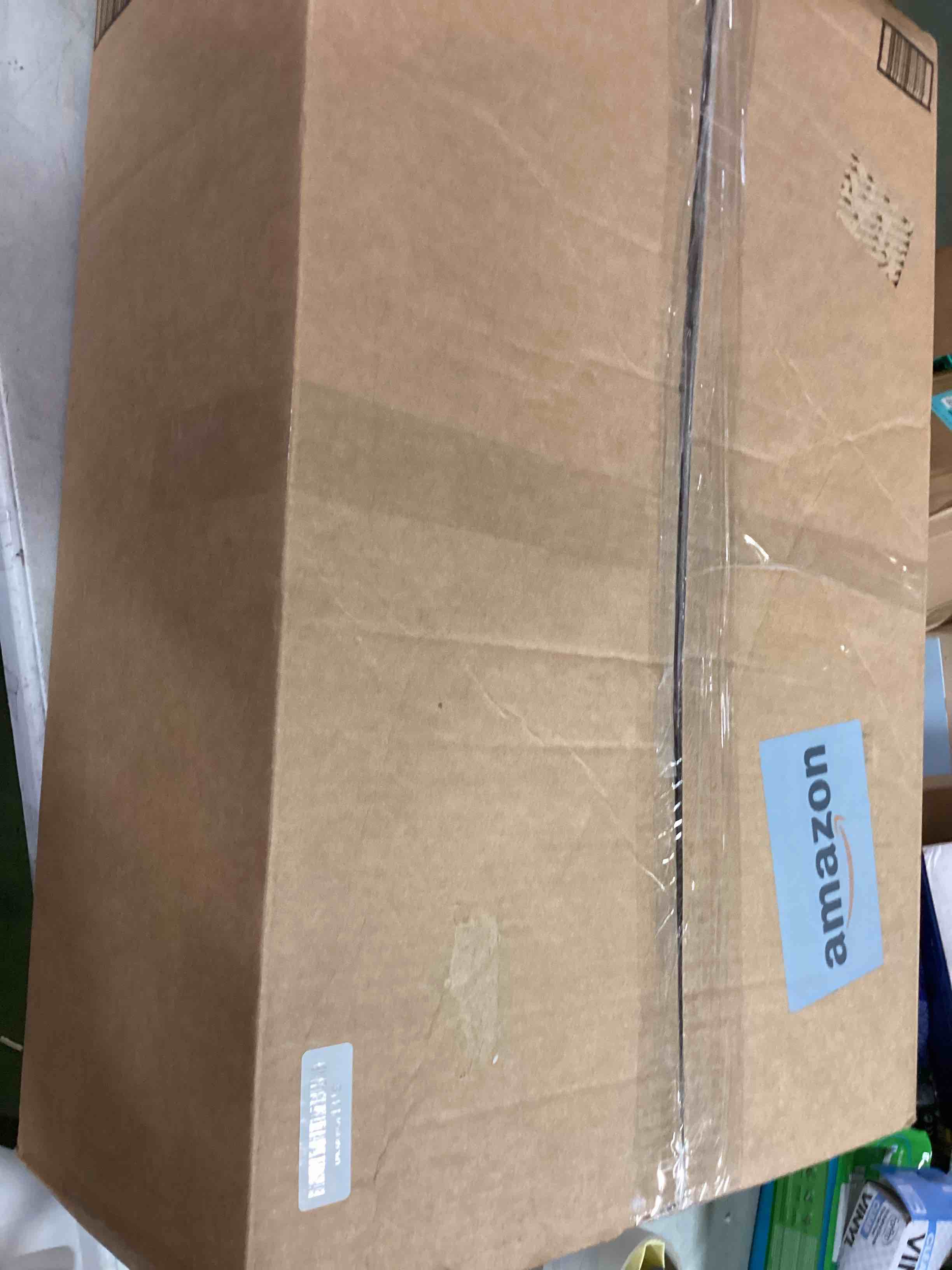 https://s3.amazonaws.com/lotting-images-prod/bidfta/BLU6404910_1720463905761.jpeg