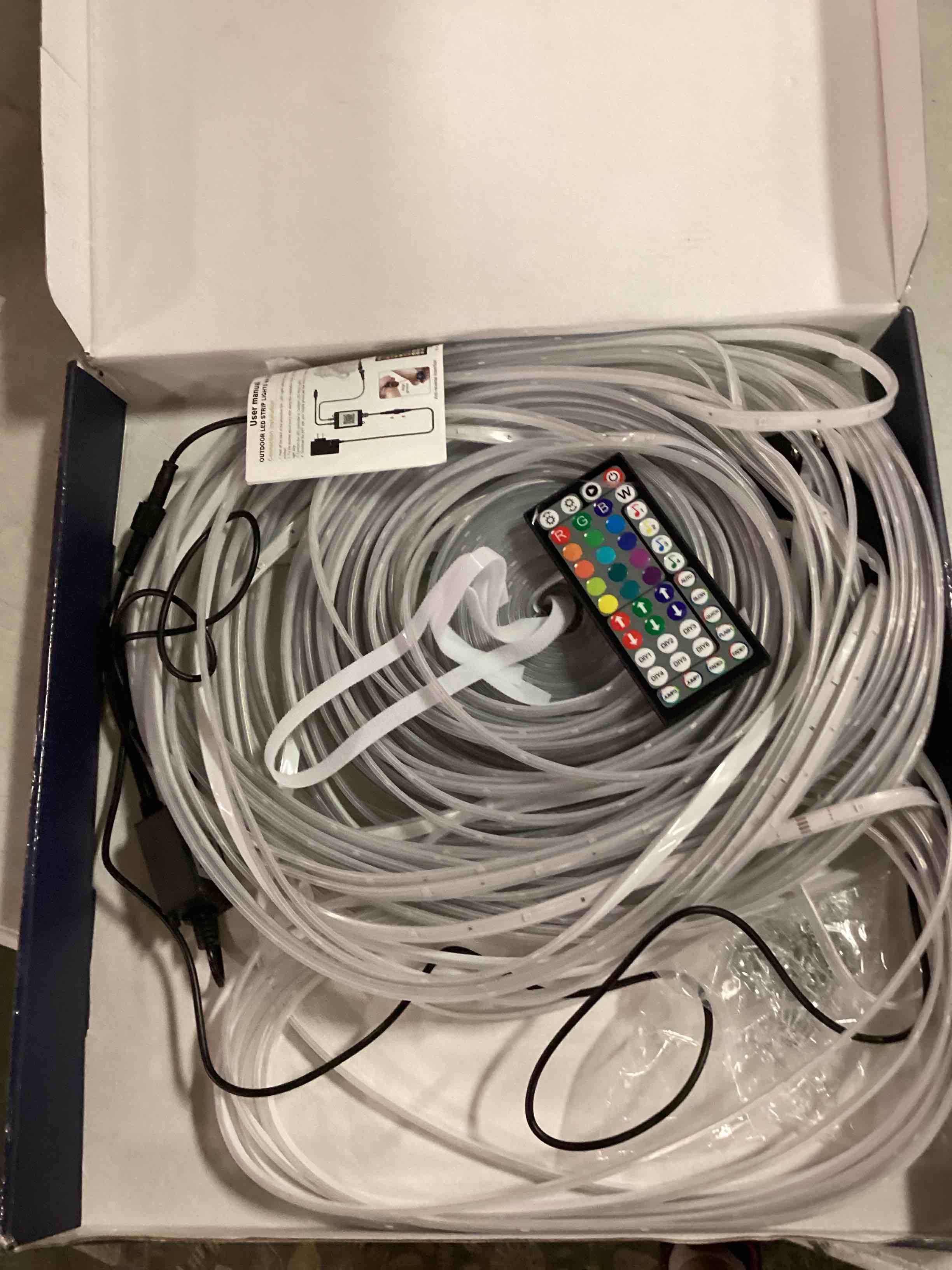 https://s3.amazonaws.com/lotting-images-prod/bidfta/BLU6404925_1720466693852.jpeg