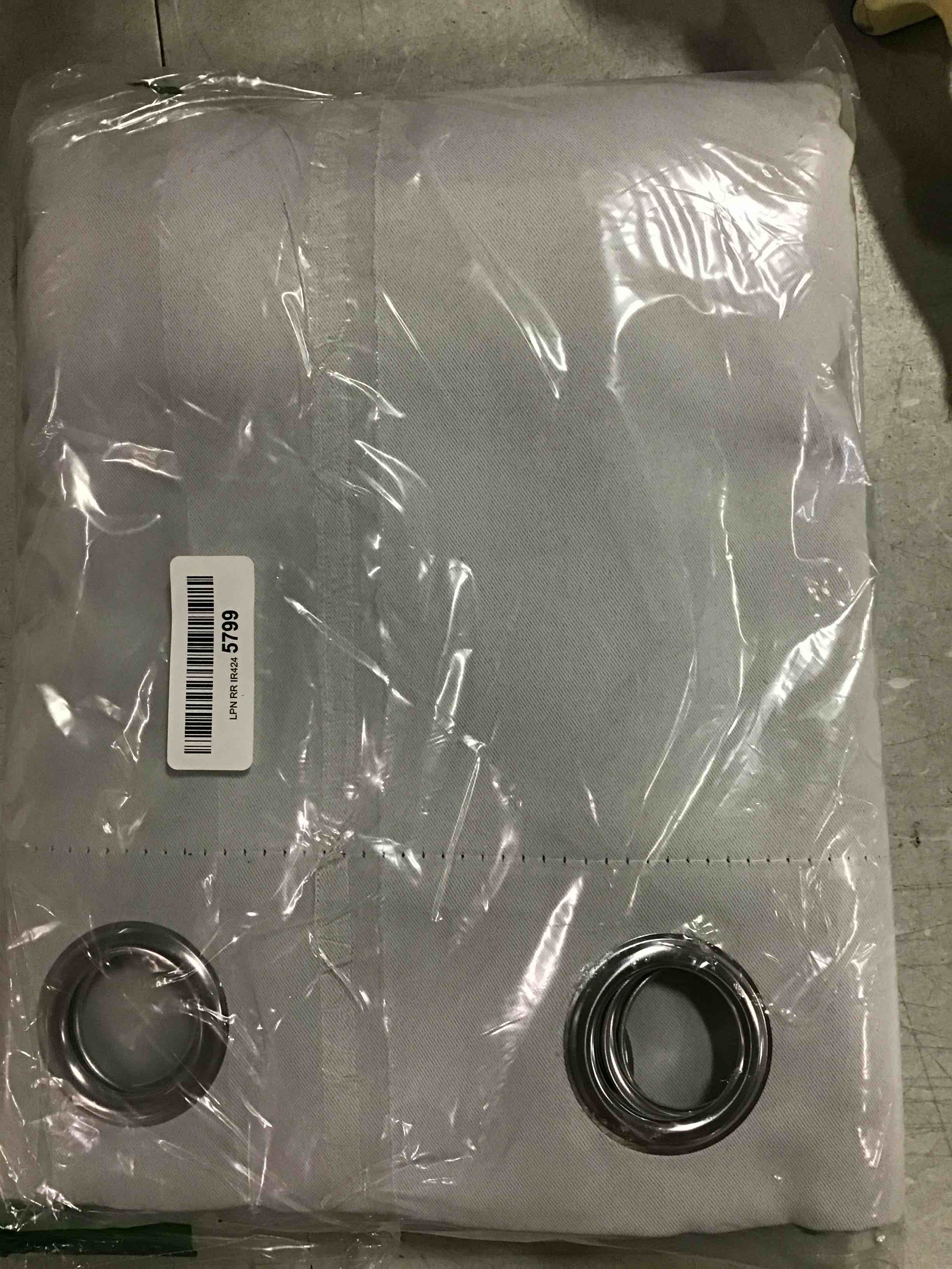 https://s3.amazonaws.com/lotting-images-prod/bidfta/BLU6405119_1720544949692.jpeg