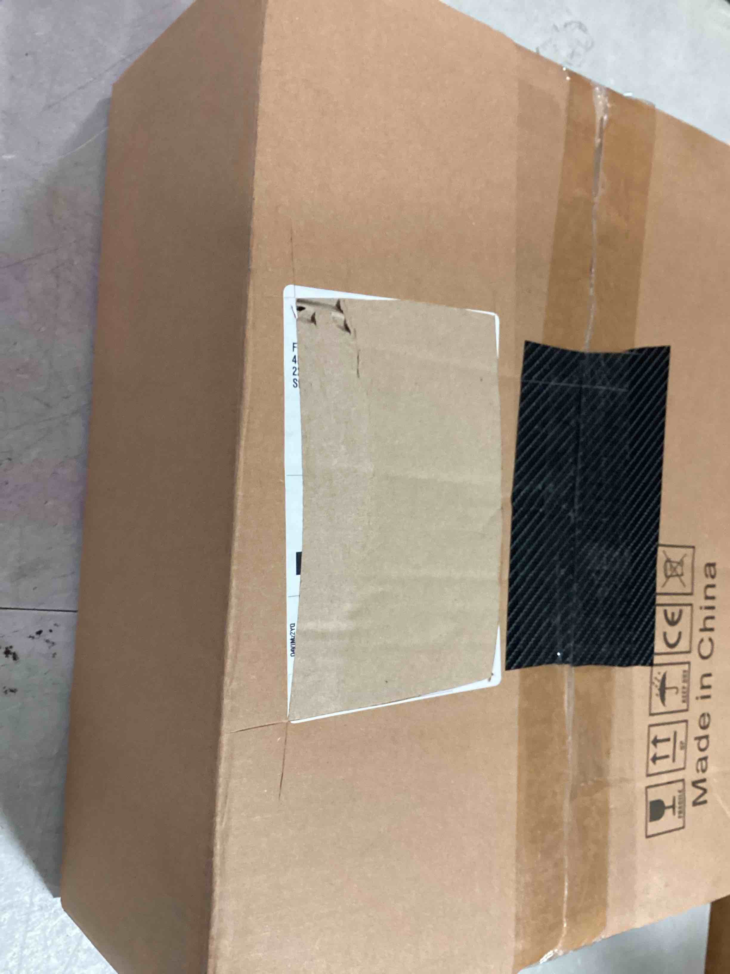 https://s3.amazonaws.com/lotting-images-prod/bidfta/BLU6405436_1720700063882.jpeg