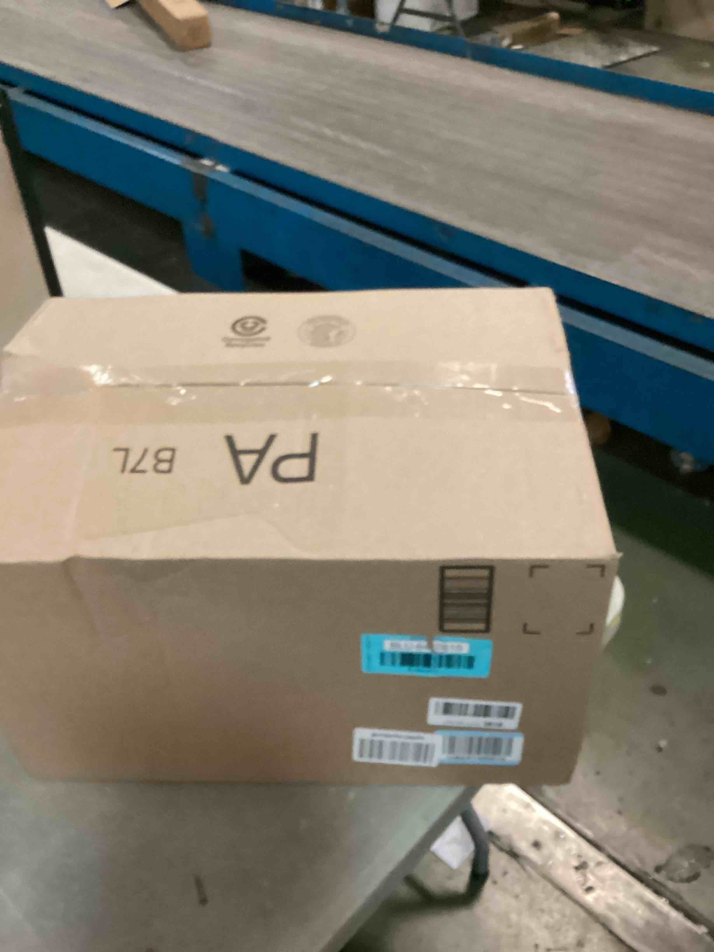https://s3.amazonaws.com/lotting-images-prod/bidfta/BLU6405515_1719321060512.jpeg