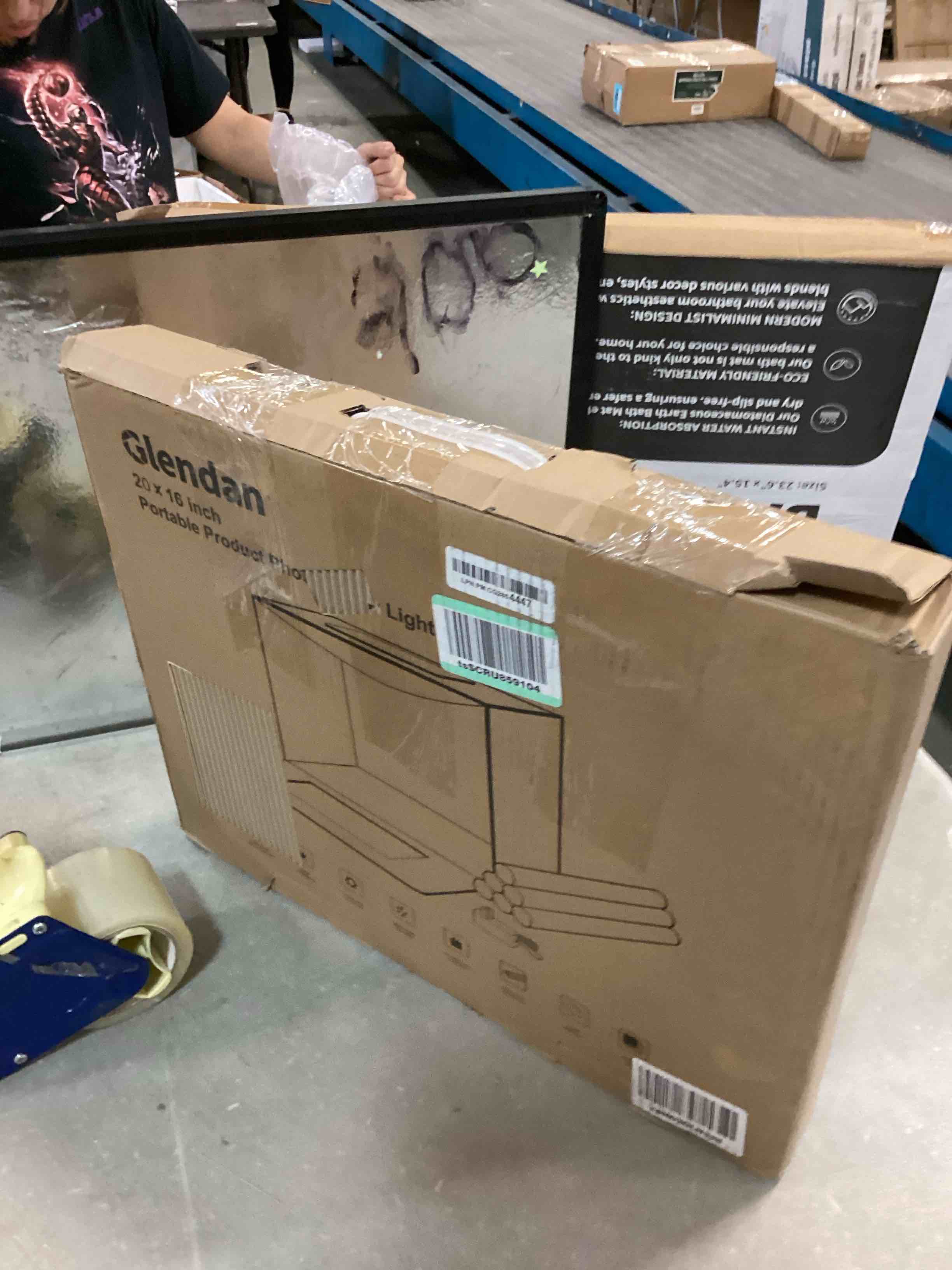 https://s3.amazonaws.com/lotting-images-prod/bidfta/BLU6405579_1719330651084.jpeg