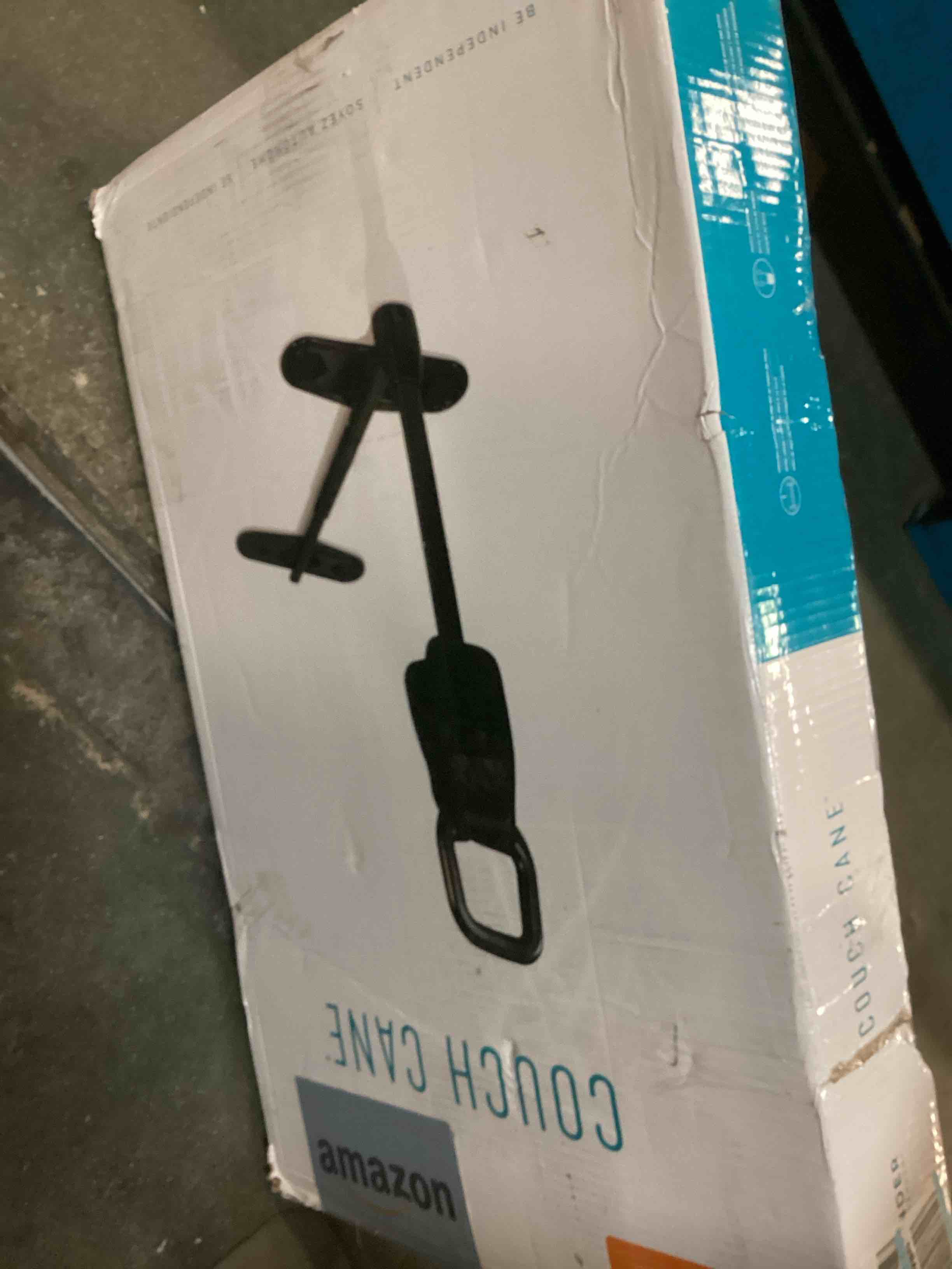 https://s3.amazonaws.com/lotting-images-prod/bidfta/BLU6405779_1719377999928.jpeg