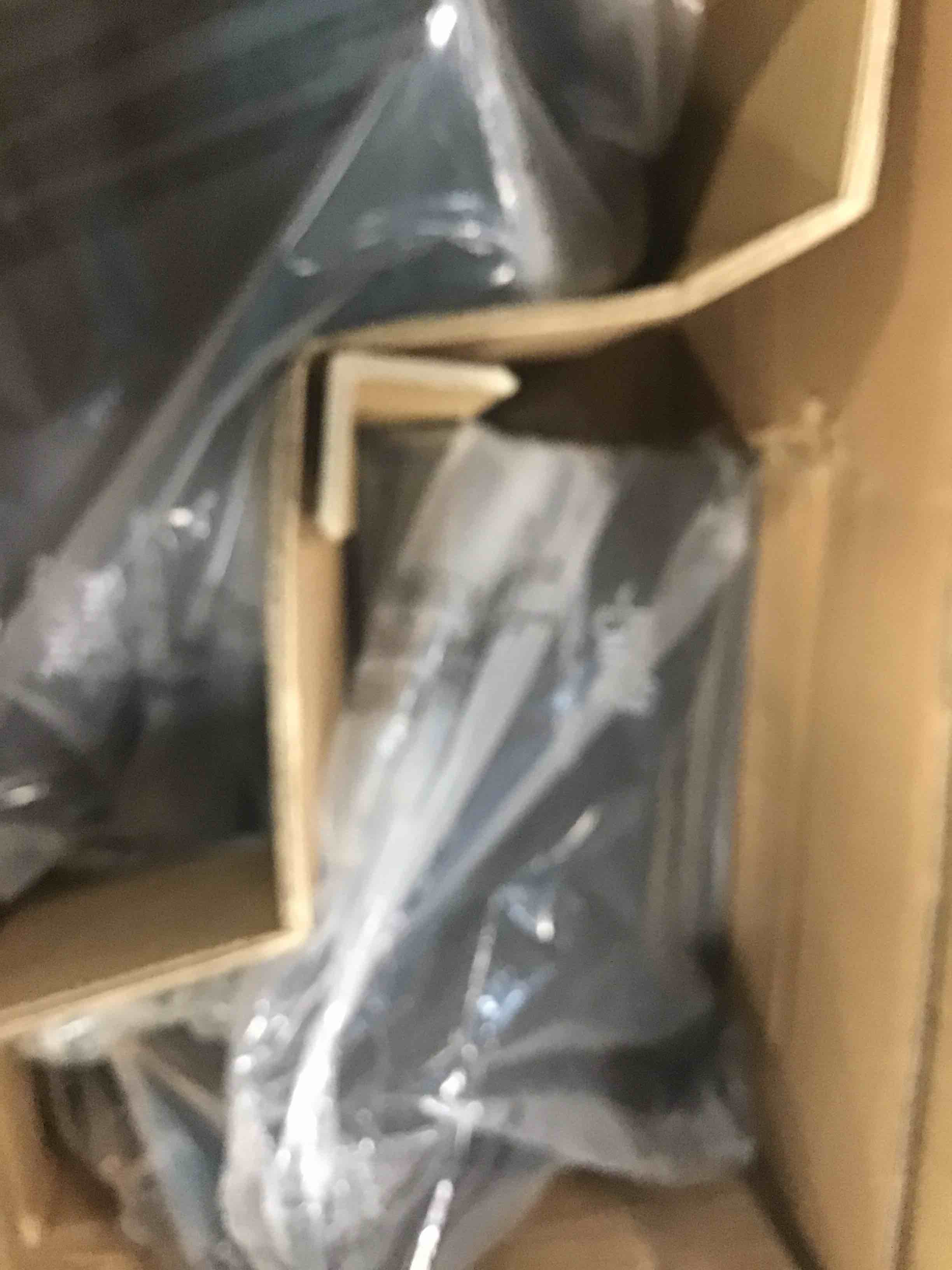https://s3.amazonaws.com/lotting-images-prod/bidfta/BLU6406156_1719531625656.jpeg