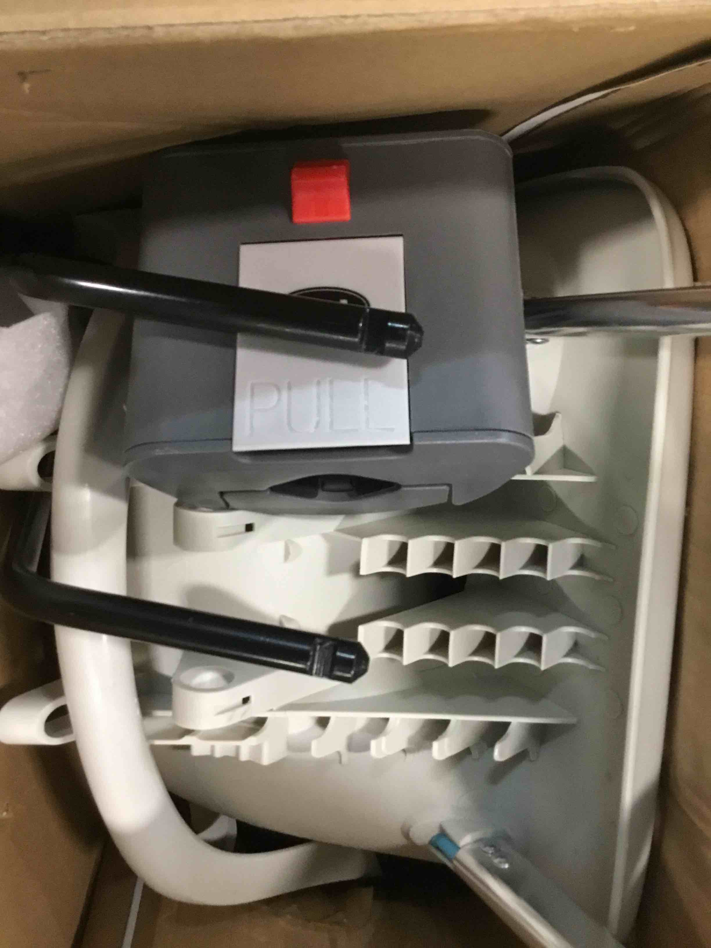 https://s3.amazonaws.com/lotting-images-prod/bidfta/BLU6406199_1719542743016.jpeg