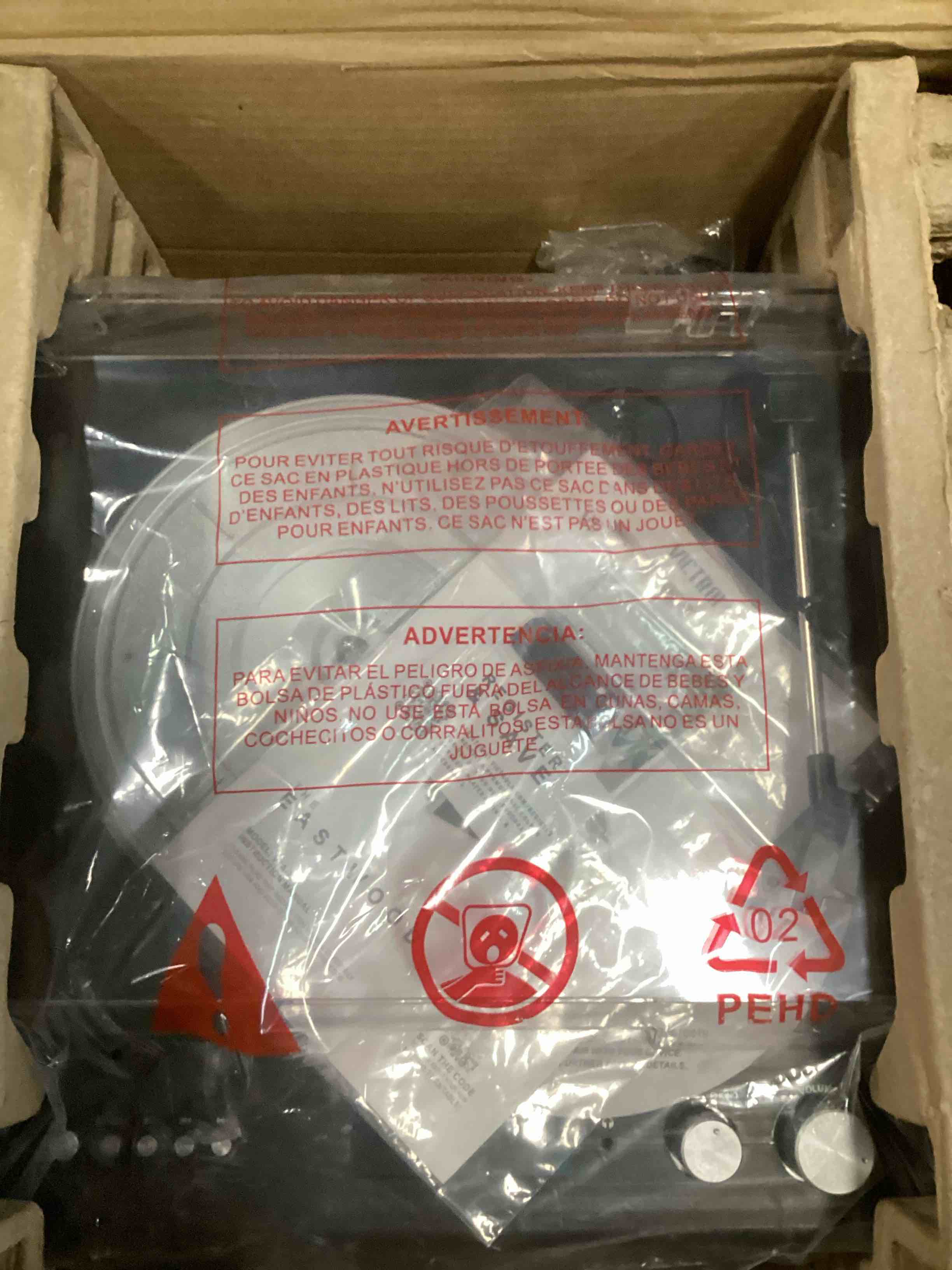 https://s3.amazonaws.com/lotting-images-prod/bidfta/BLU6406304_1719626973962.jpeg