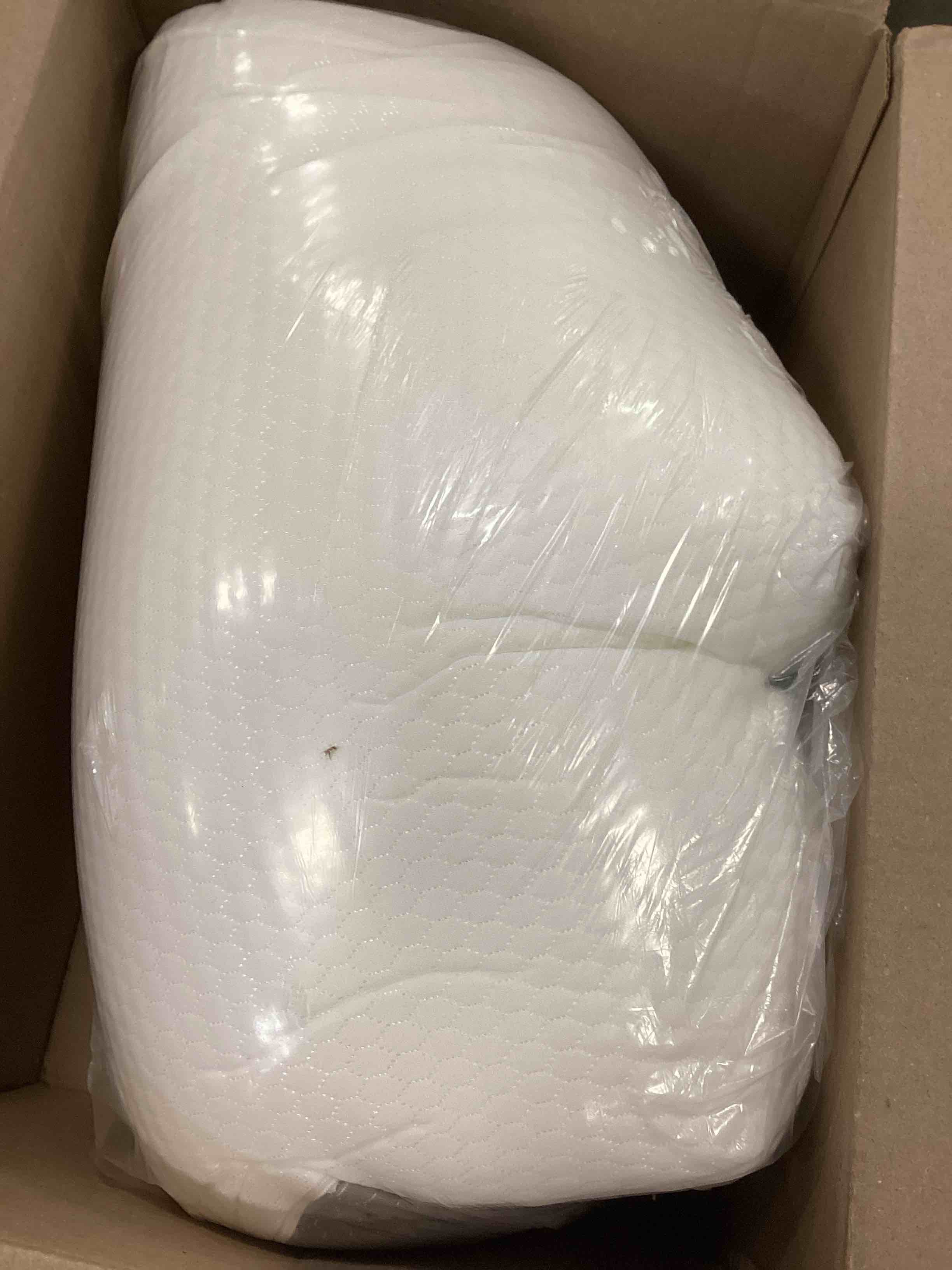 https://s3.amazonaws.com/lotting-images-prod/bidfta/BLU6406427_1719888700592.jpeg