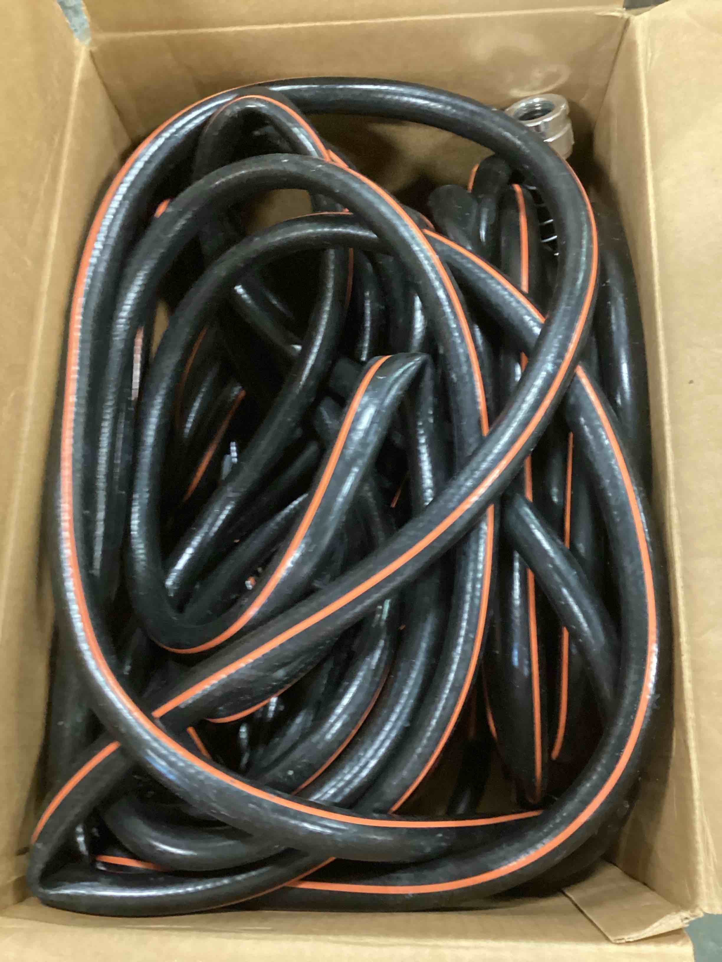 https://s3.amazonaws.com/lotting-images-prod/bidfta/BLU6406454_1719894328007.jpeg