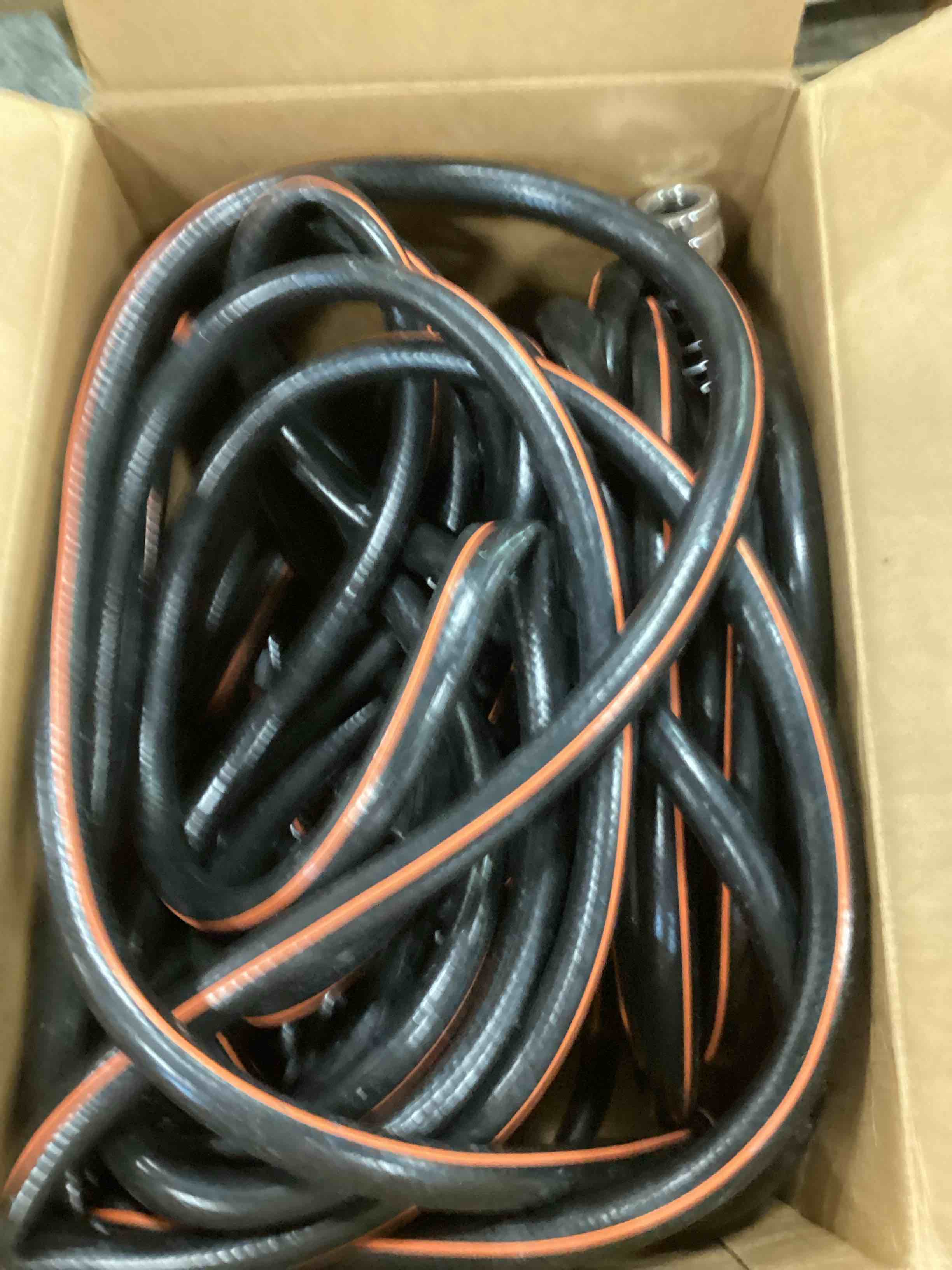 https://s3.amazonaws.com/lotting-images-prod/bidfta/BLU6406454_1719894333036.jpeg