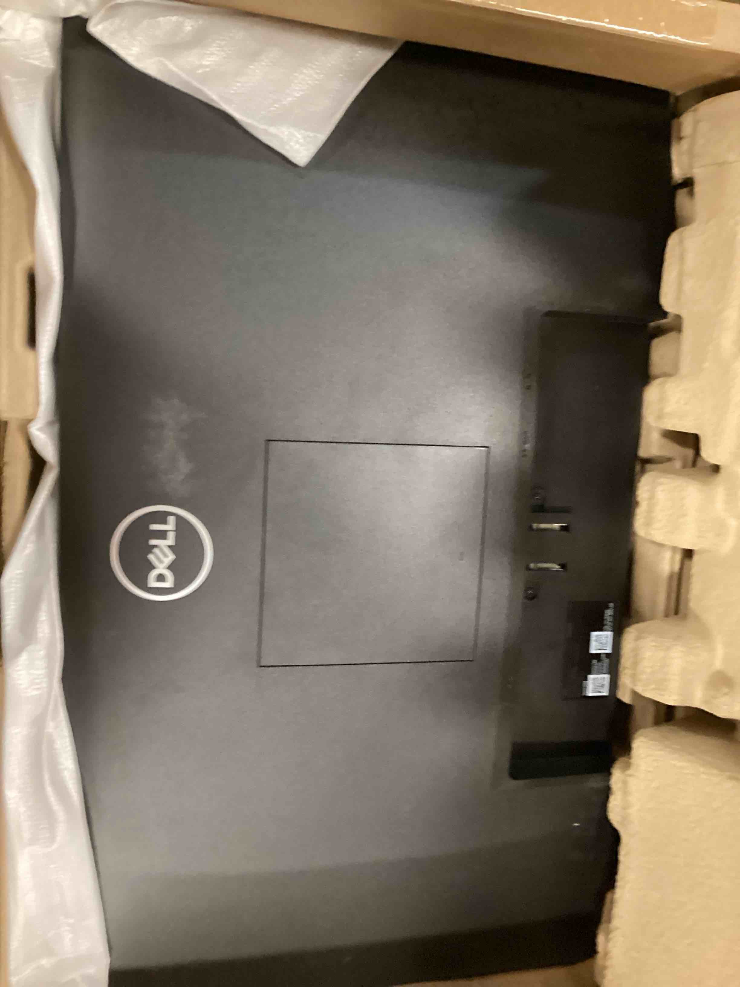 https://s3.amazonaws.com/lotting-images-prod/bidfta/BLU6406579_1719971310903.jpeg