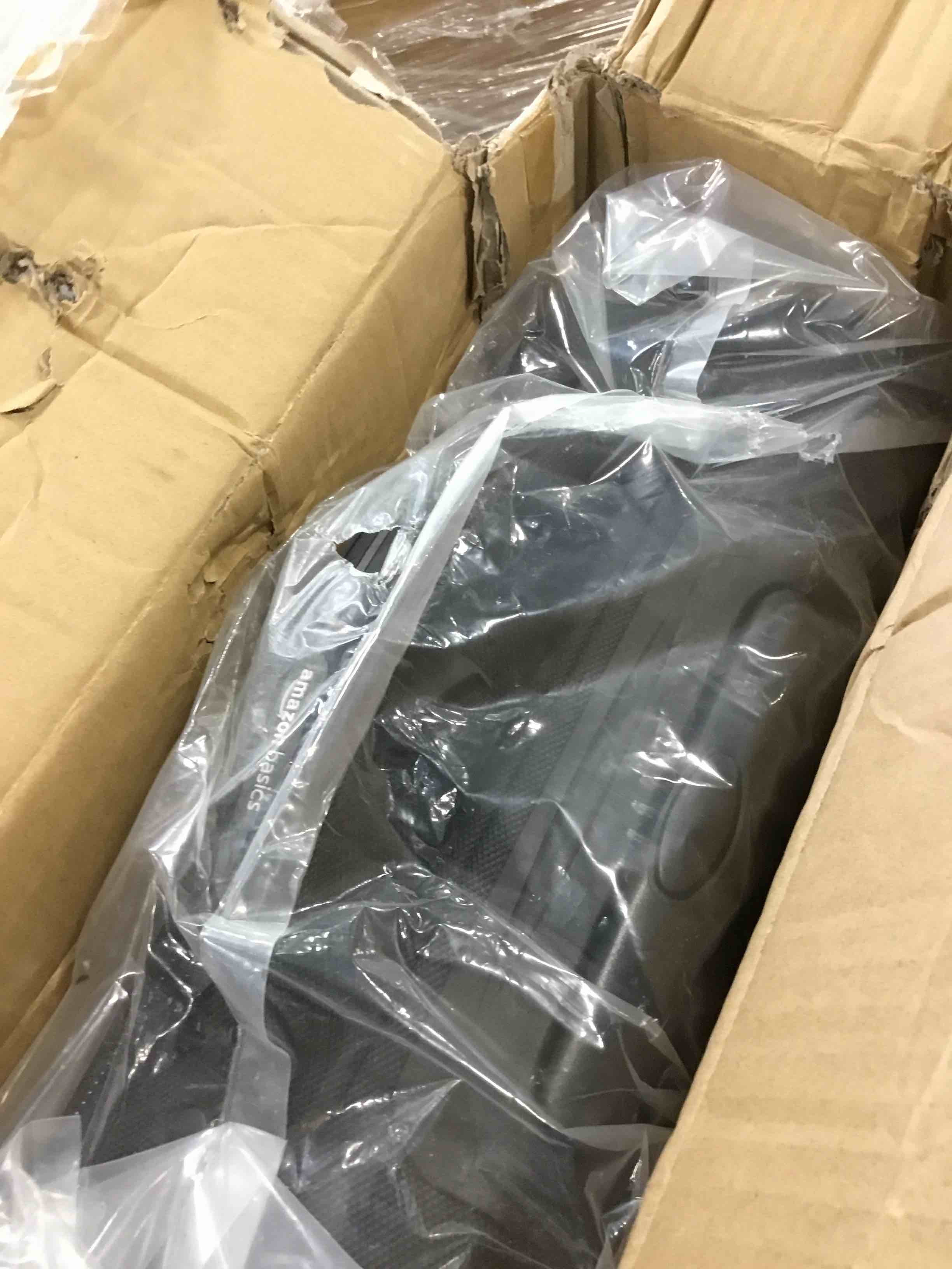 https://s3.amazonaws.com/lotting-images-prod/bidfta/BLU6406750_1720020122998.jpeg