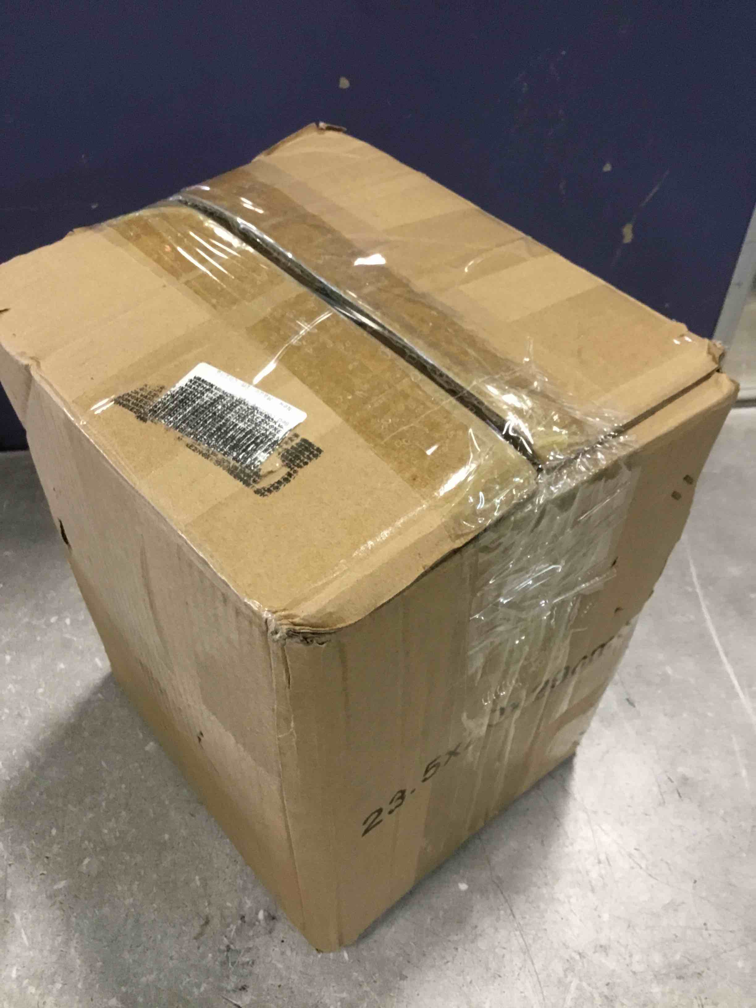 https://s3.amazonaws.com/lotting-images-prod/bidfta/BLU6406818_1720029640658.jpeg