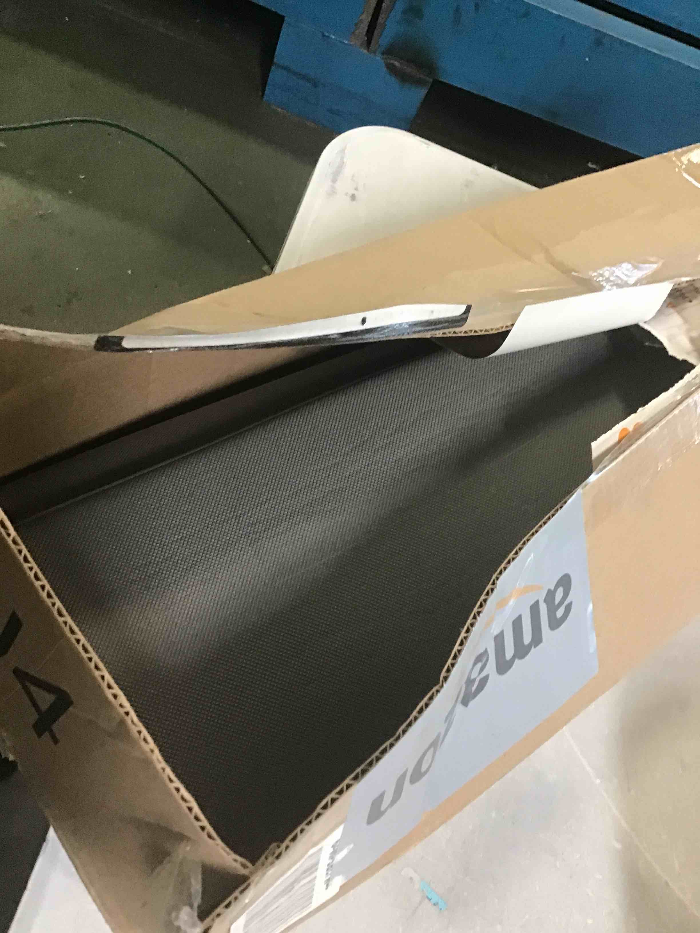 https://s3.amazonaws.com/lotting-images-prod/bidfta/BLU6408553_1719242644228.jpeg