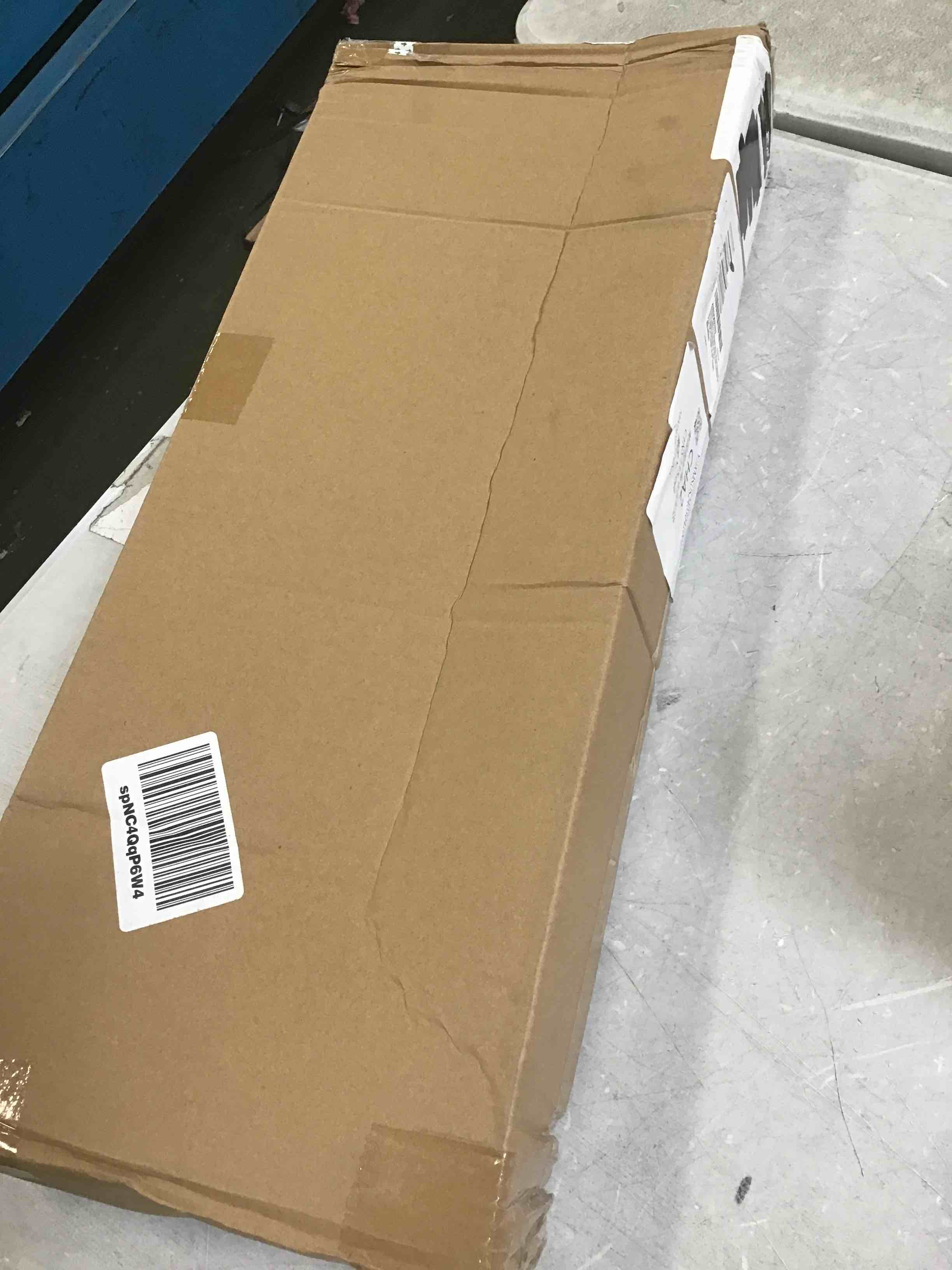 https://s3.amazonaws.com/lotting-images-prod/bidfta/BLU6408581_1719245265438.jpeg