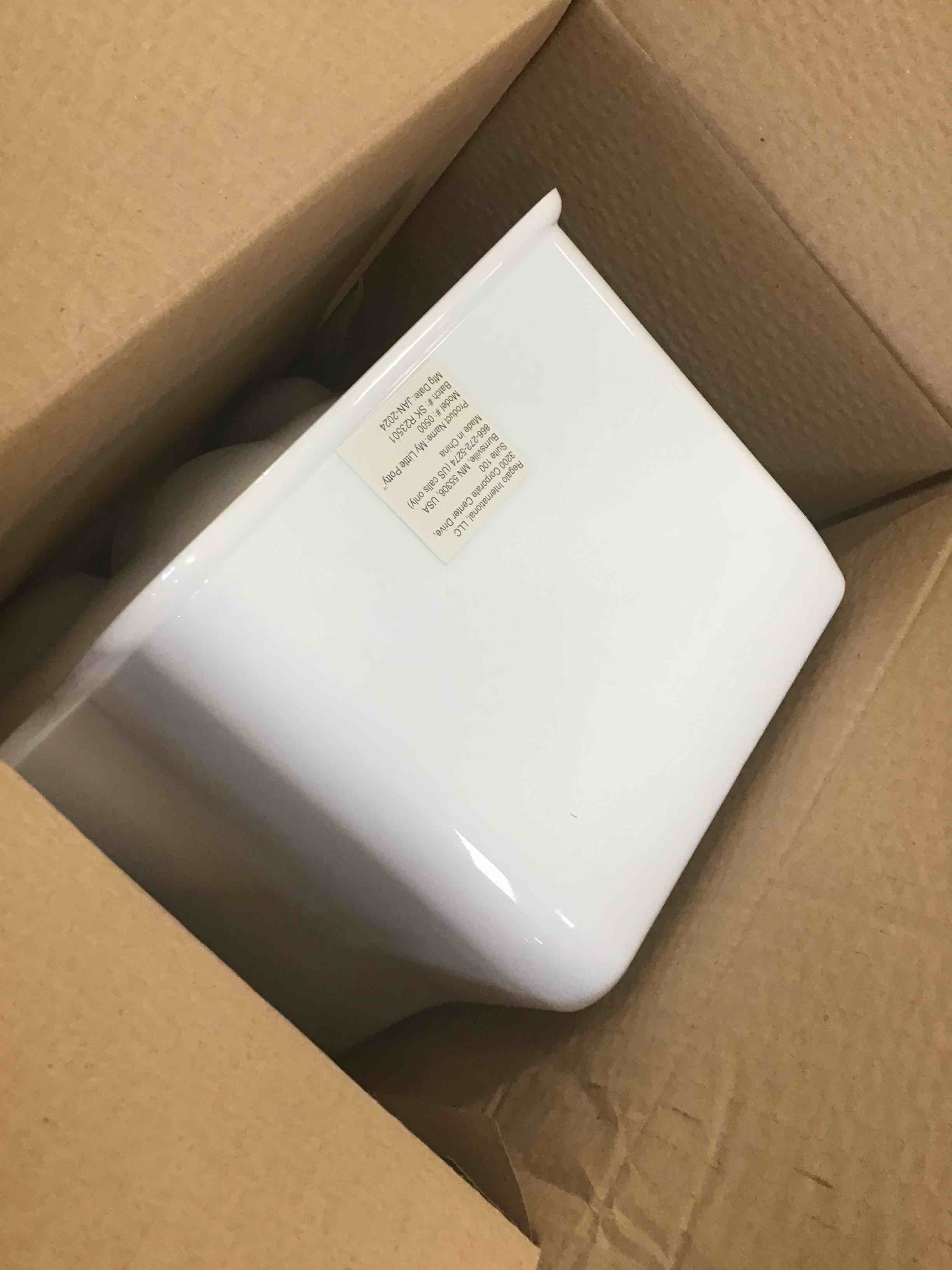 https://s3.amazonaws.com/lotting-images-prod/bidfta/BLU6408598_1719249556094.jpeg