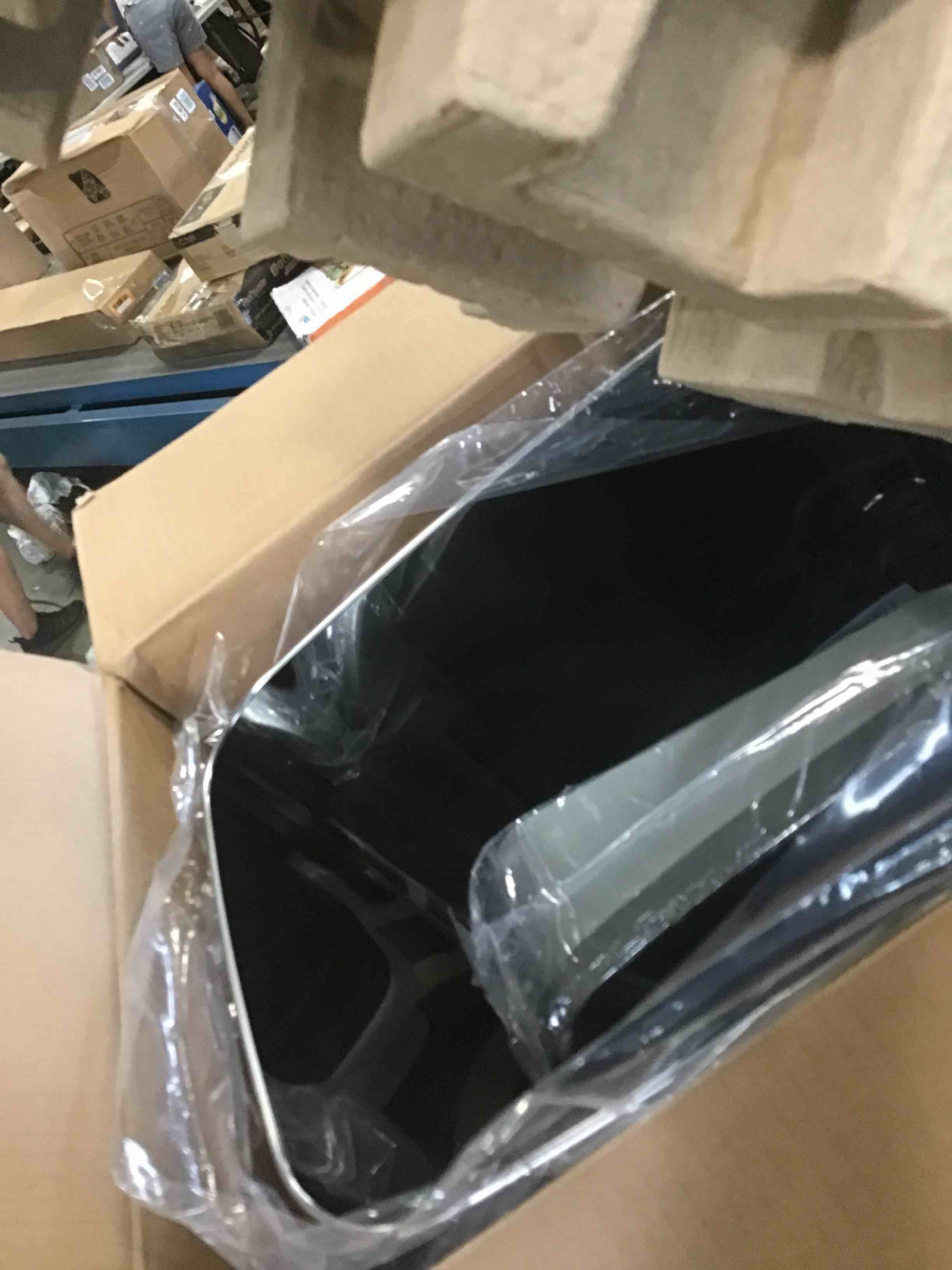 https://s3.amazonaws.com/lotting-images-prod/bidfta/BLU6408667_1719317059774.jpeg