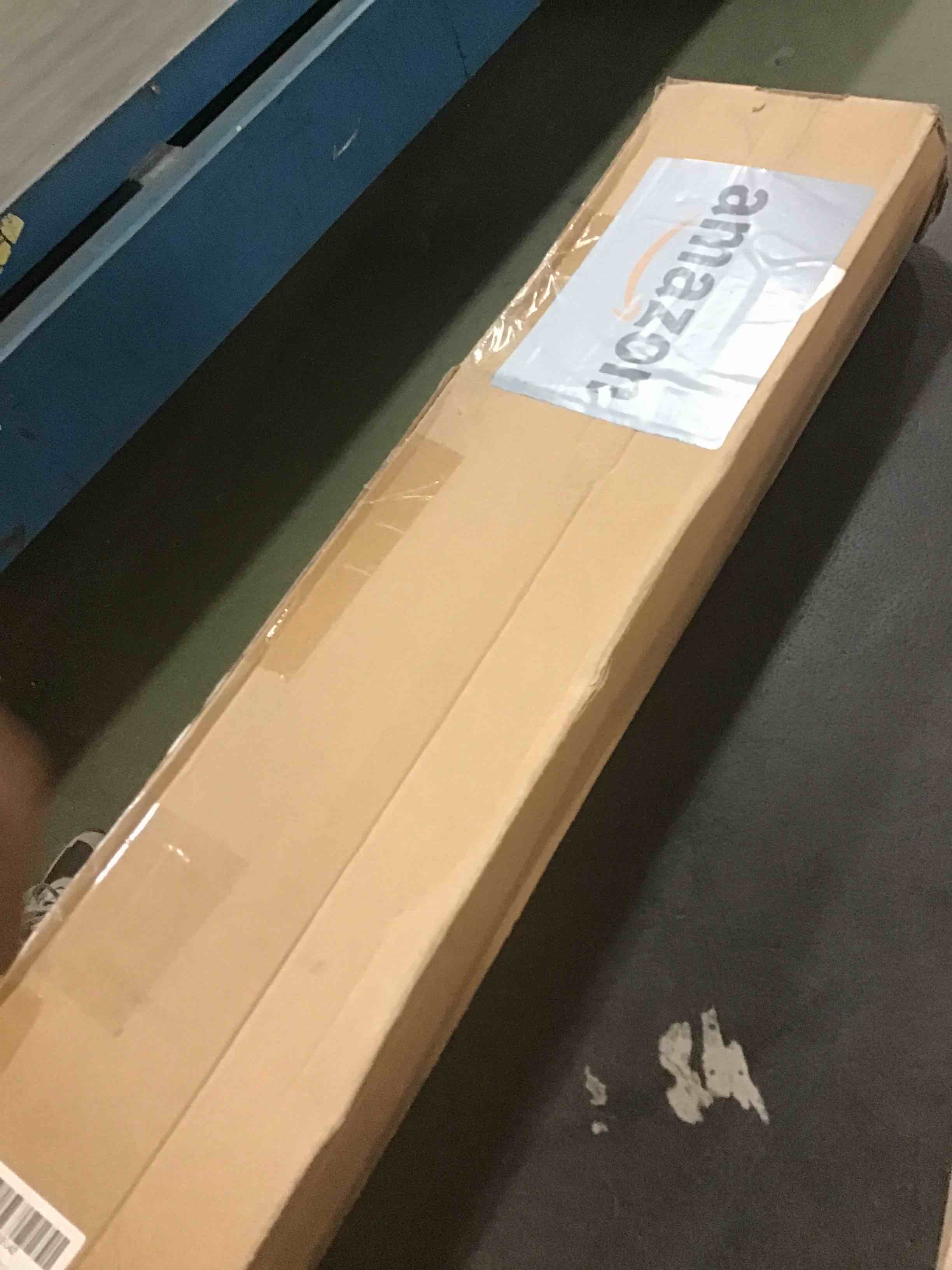 https://s3.amazonaws.com/lotting-images-prod/bidfta/BLU6408896_1719400596313.jpeg