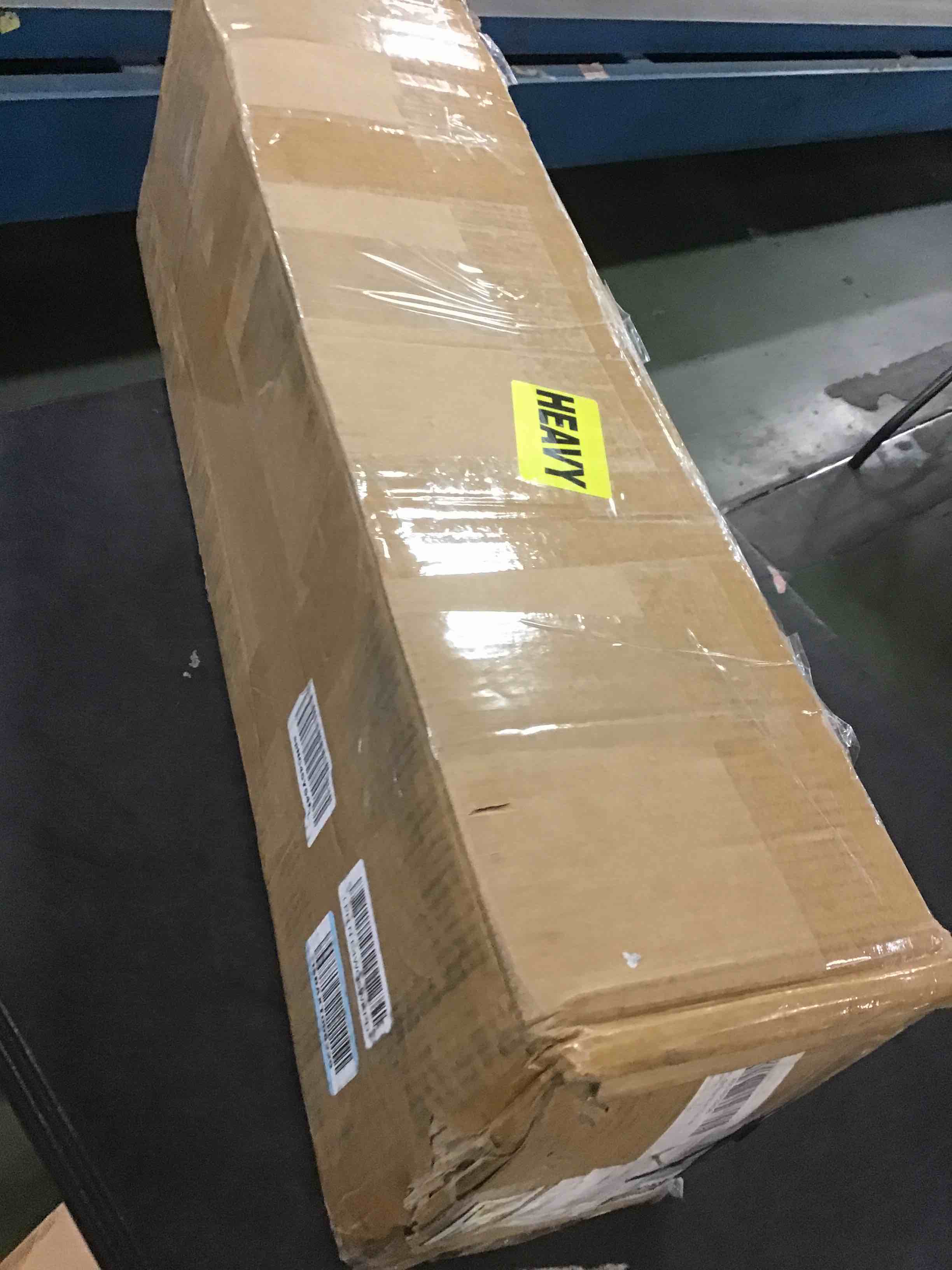 https://s3.amazonaws.com/lotting-images-prod/bidfta/BLU6408909_1719401631661.jpeg