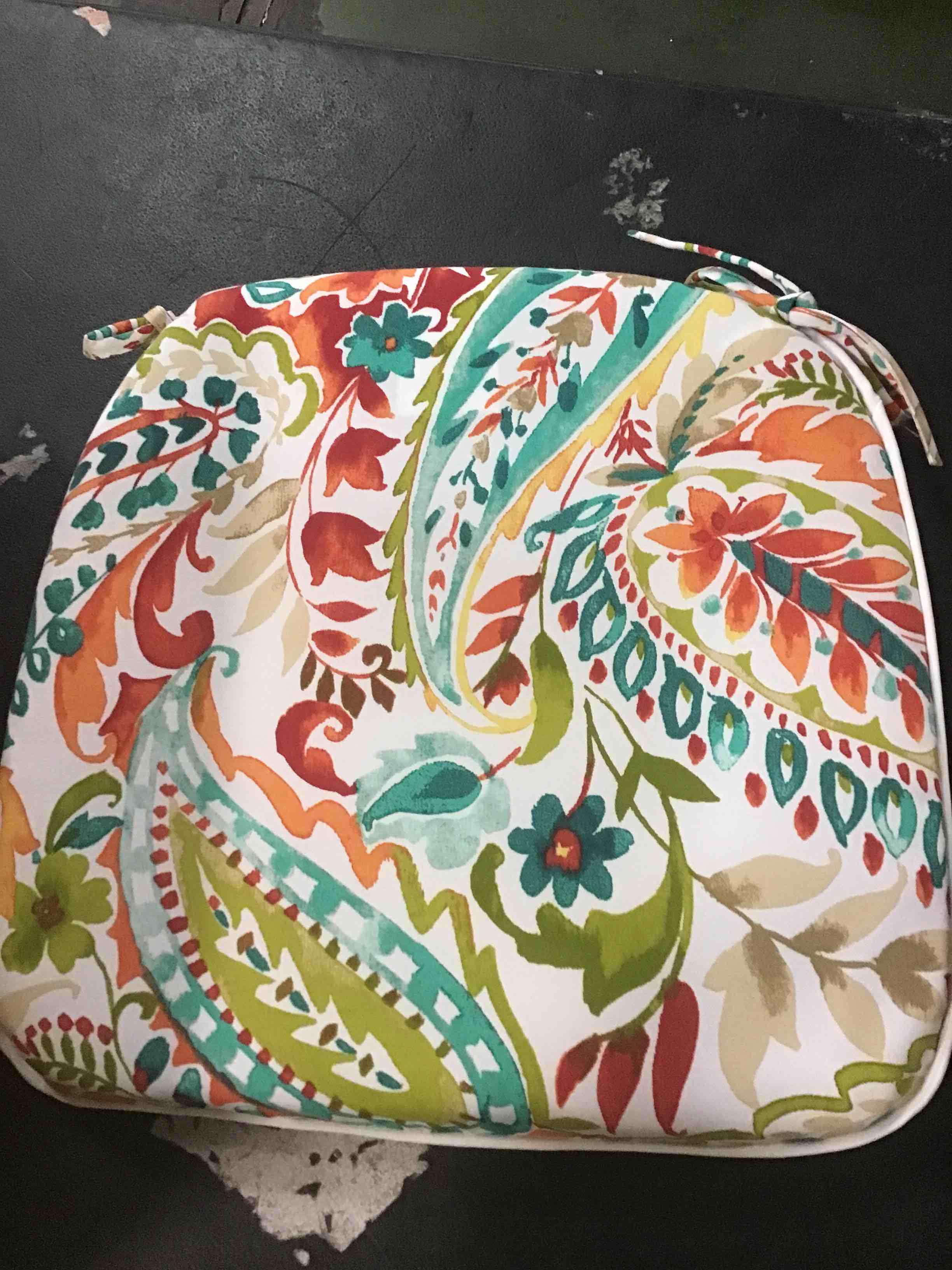 Shaped Chair Cushions for Dining Chairs with Ties and Removable Cover 2 pcs 