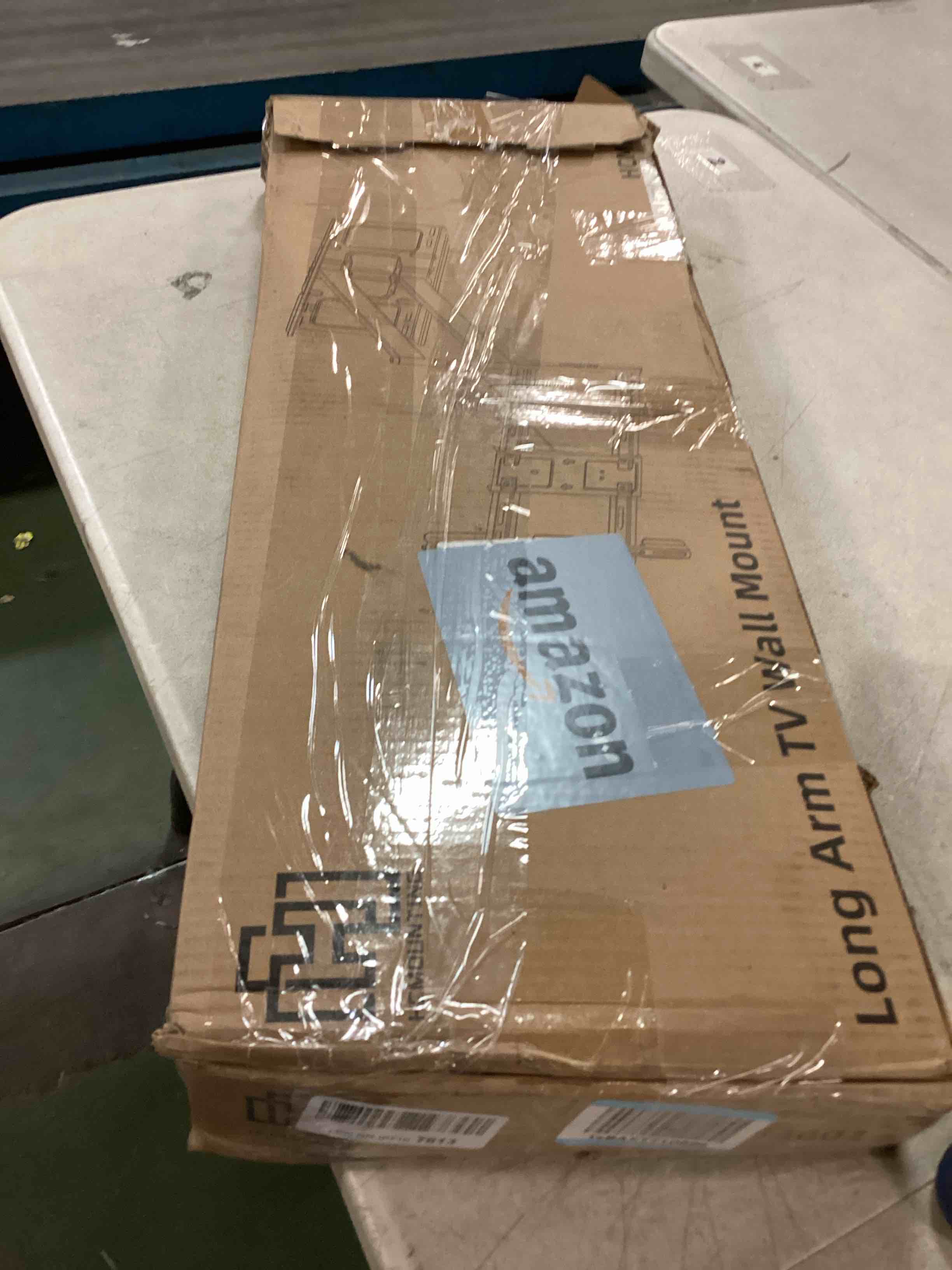 https://s3.amazonaws.com/lotting-images-prod/bidfta/BLU6409249_1719465443253.jpeg