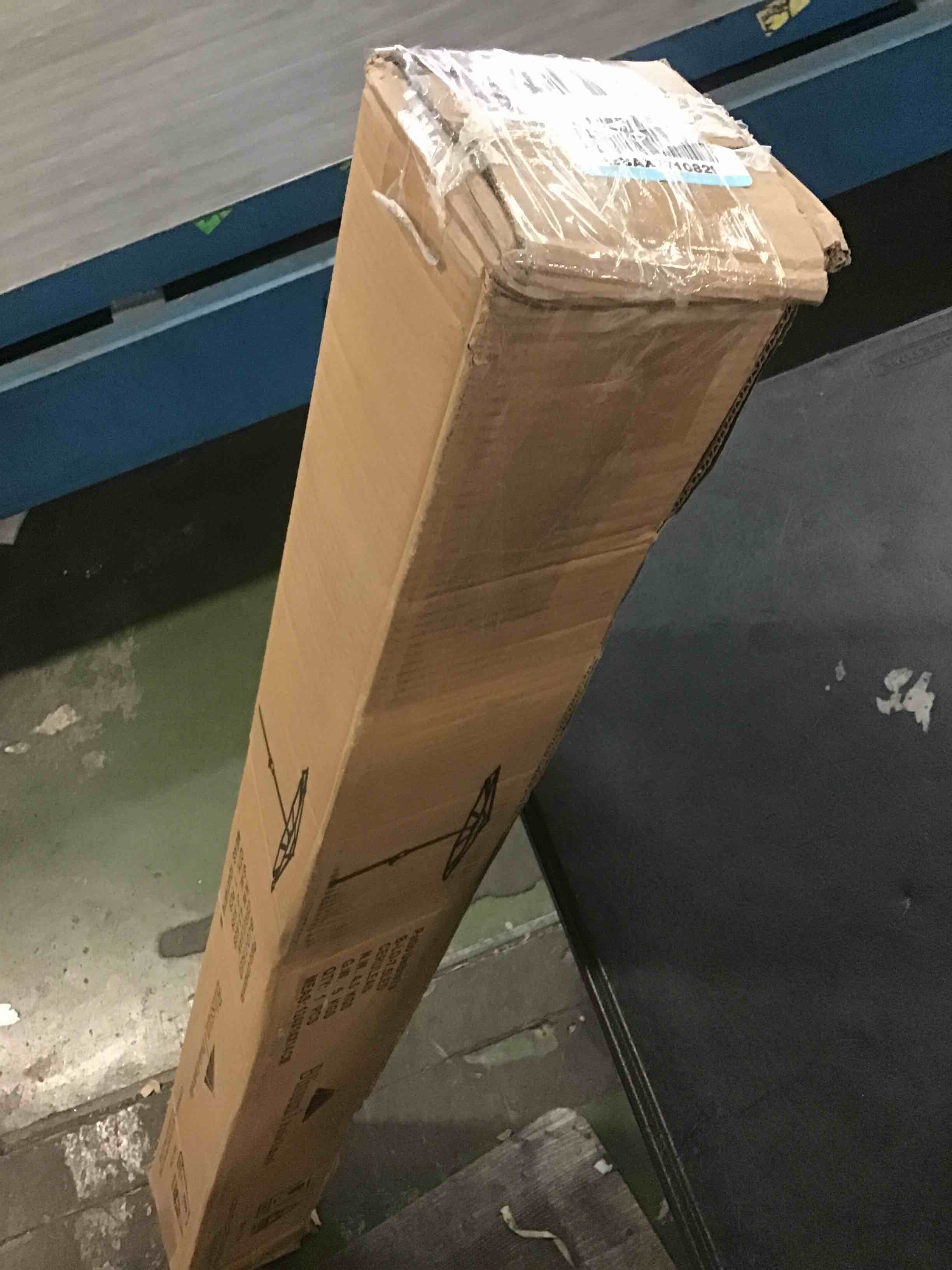 https://s3.amazonaws.com/lotting-images-prod/bidfta/BLU6409270_1719488113724.jpeg