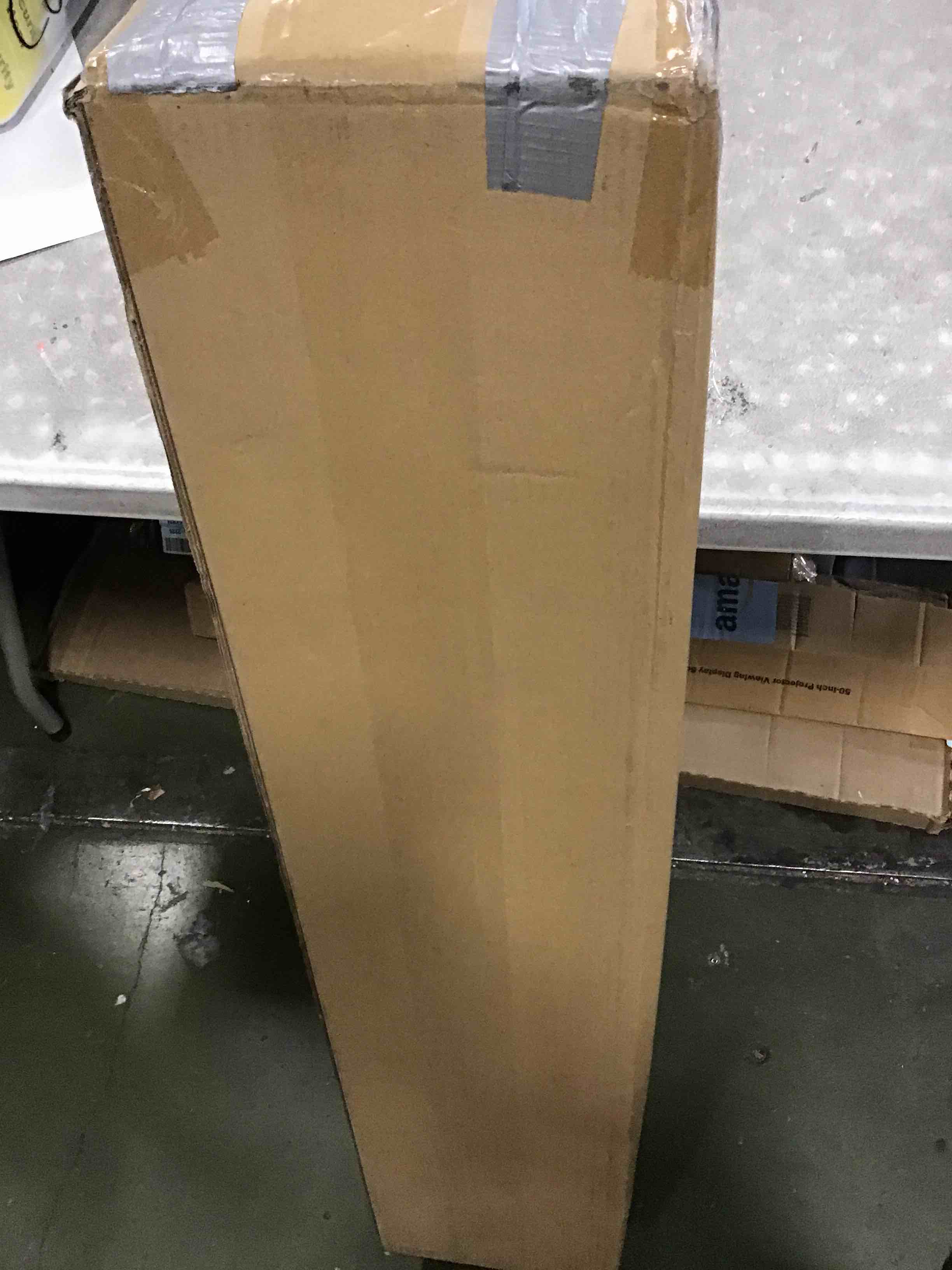 https://s3.amazonaws.com/lotting-images-prod/bidfta/BLU6409782_1719848676485.jpeg