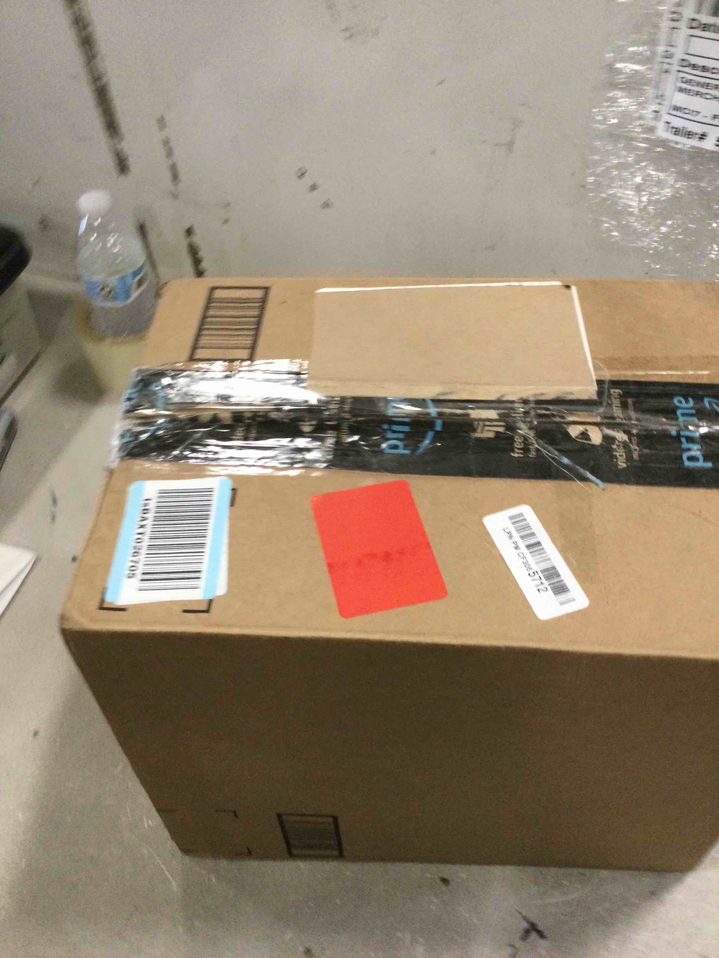 https://s3.amazonaws.com/lotting-images-prod/bidfta/BLU6410522_1719323772383.jpeg