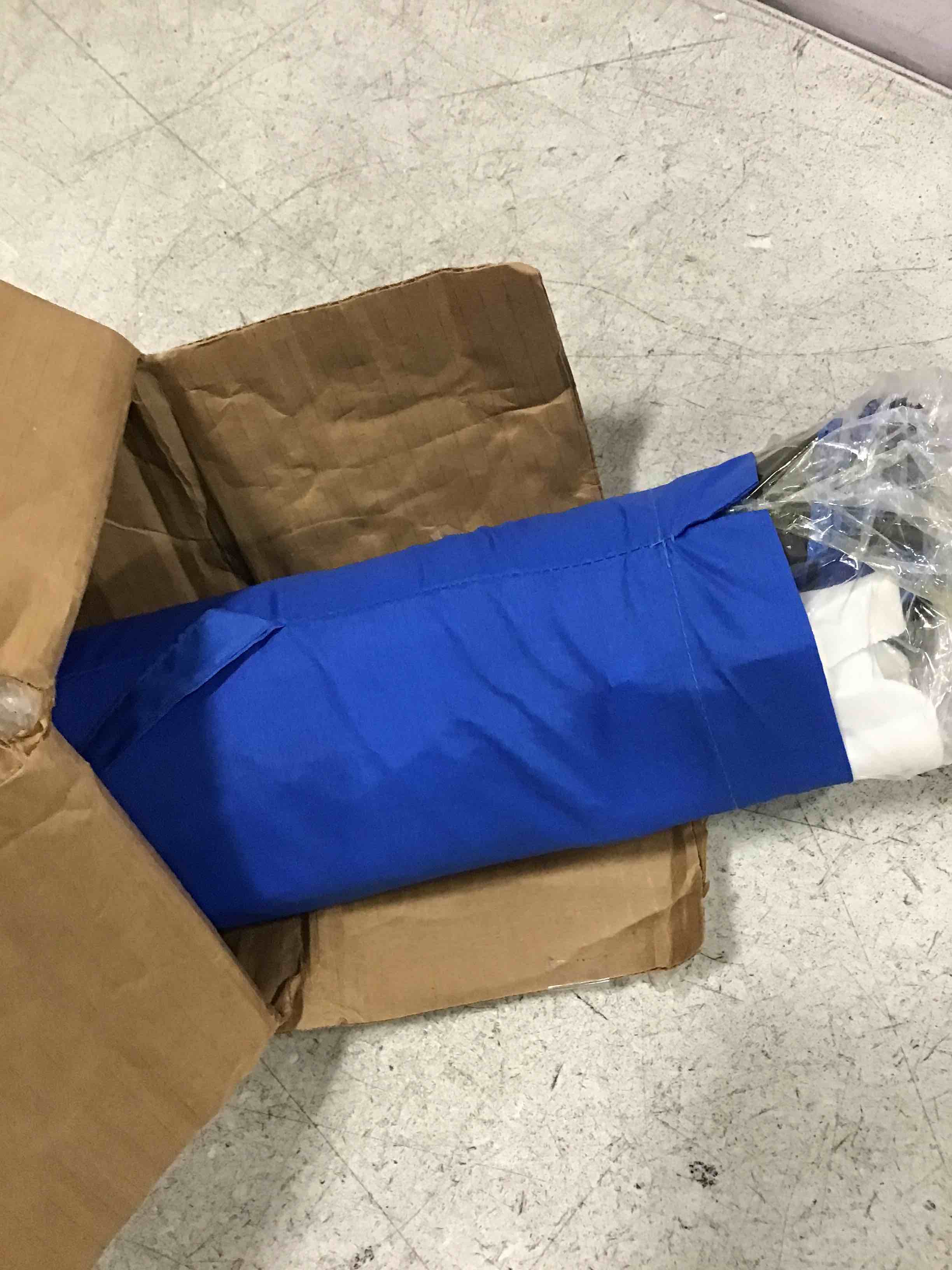 https://s3.amazonaws.com/lotting-images-prod/bidfta/BLU6410717_1719400069236.jpeg