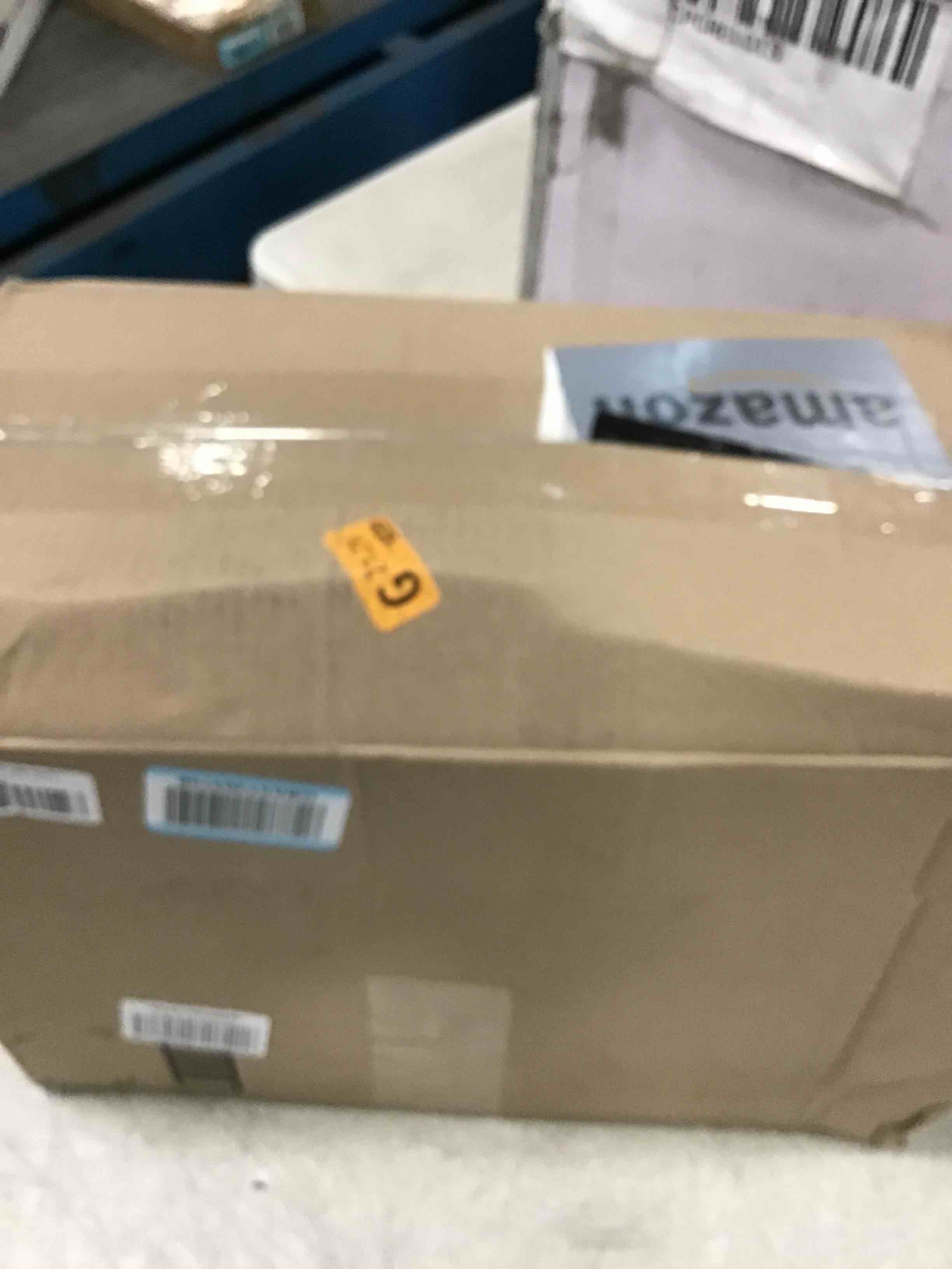 https://s3.amazonaws.com/lotting-images-prod/bidfta/BLU6411021_1719430693810.jpeg