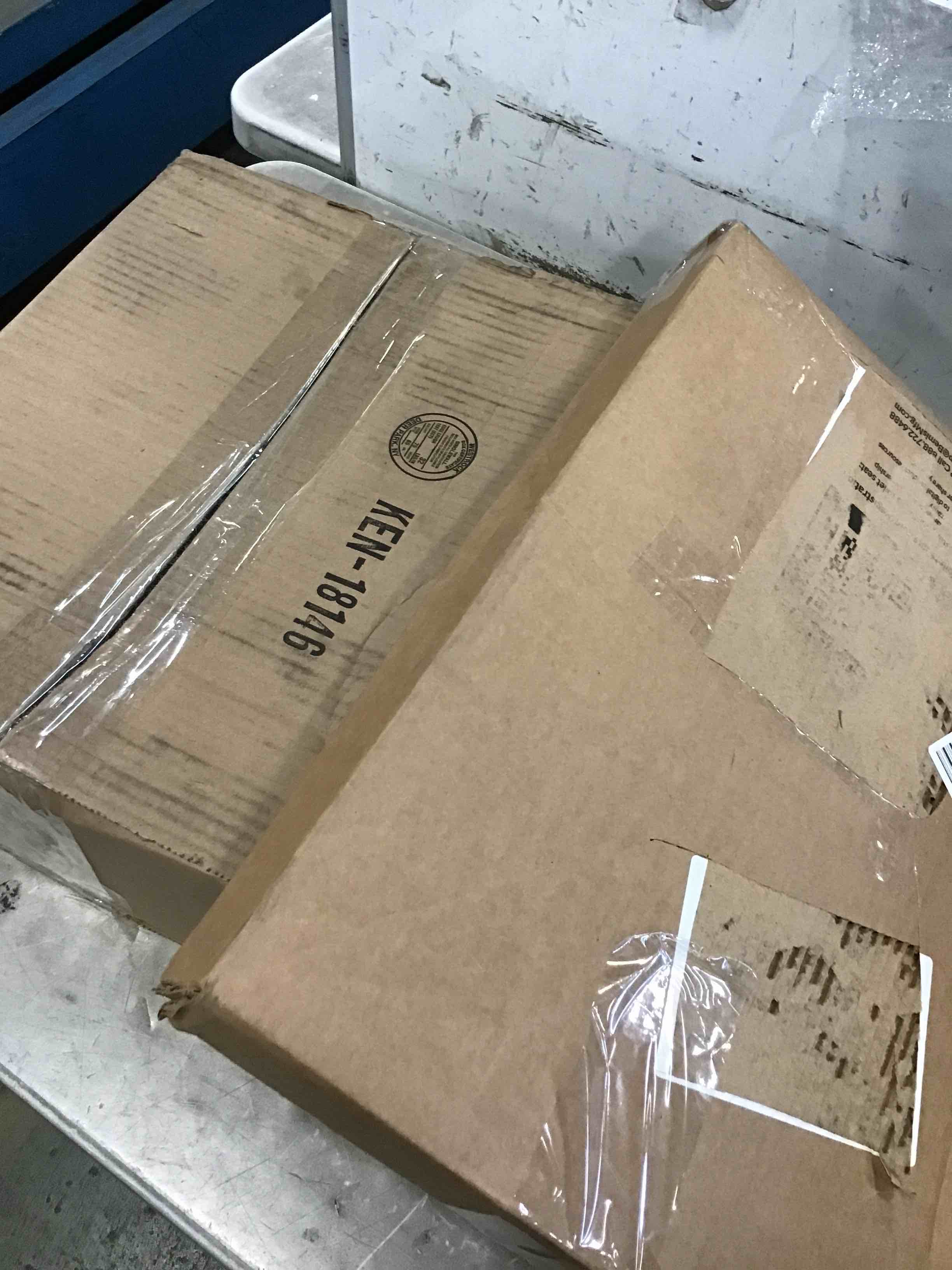 https://s3.amazonaws.com/lotting-images-prod/bidfta/BLU6411260_1719590855900.jpeg