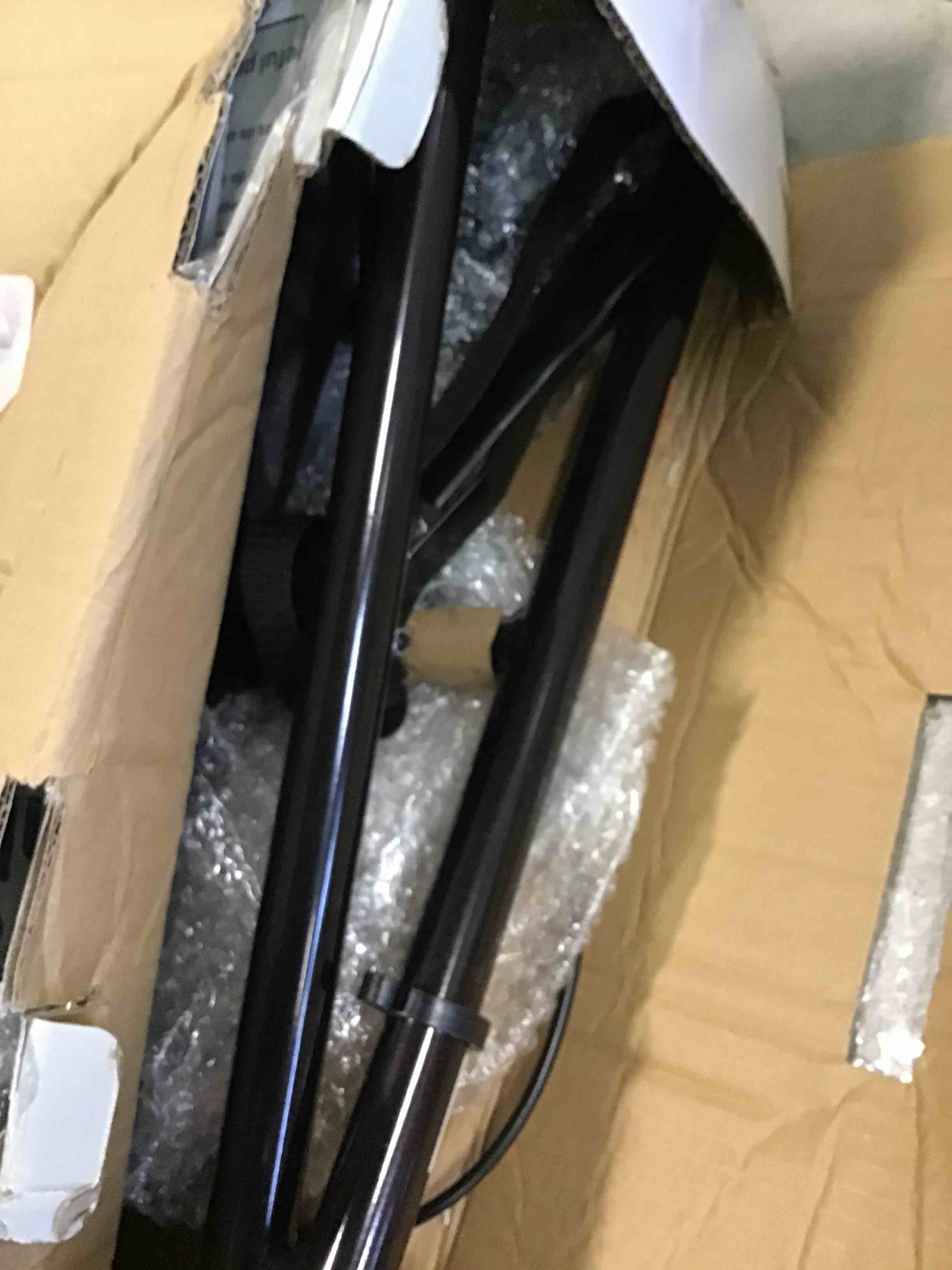 https://s3.amazonaws.com/lotting-images-prod/bidfta/BLU6411297_1719596571851.jpeg
