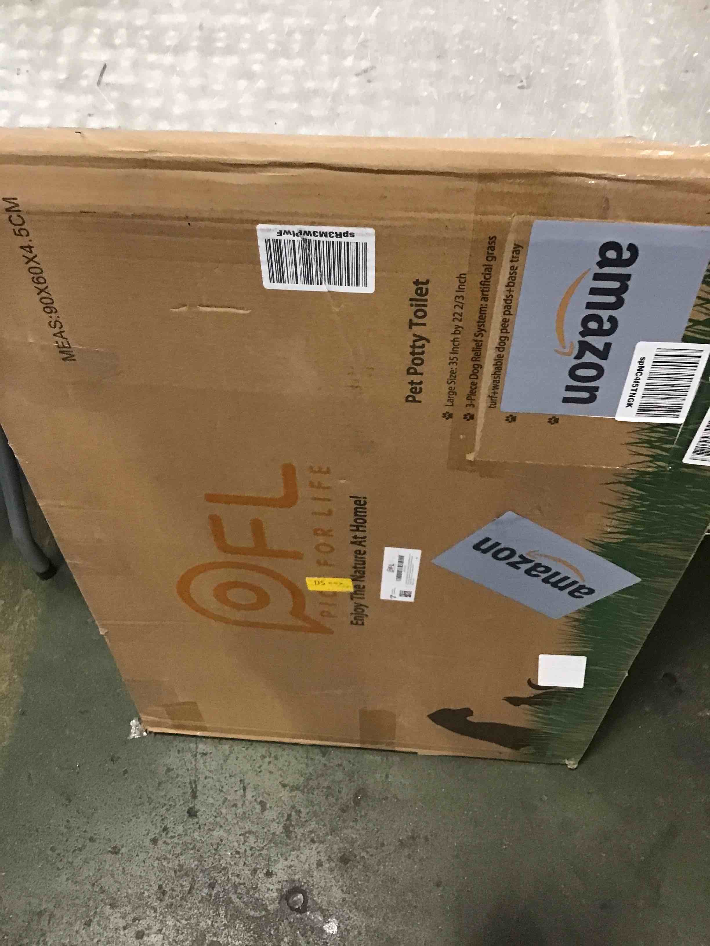 https://s3.amazonaws.com/lotting-images-prod/bidfta/BLU6411325_1719599415315.jpeg