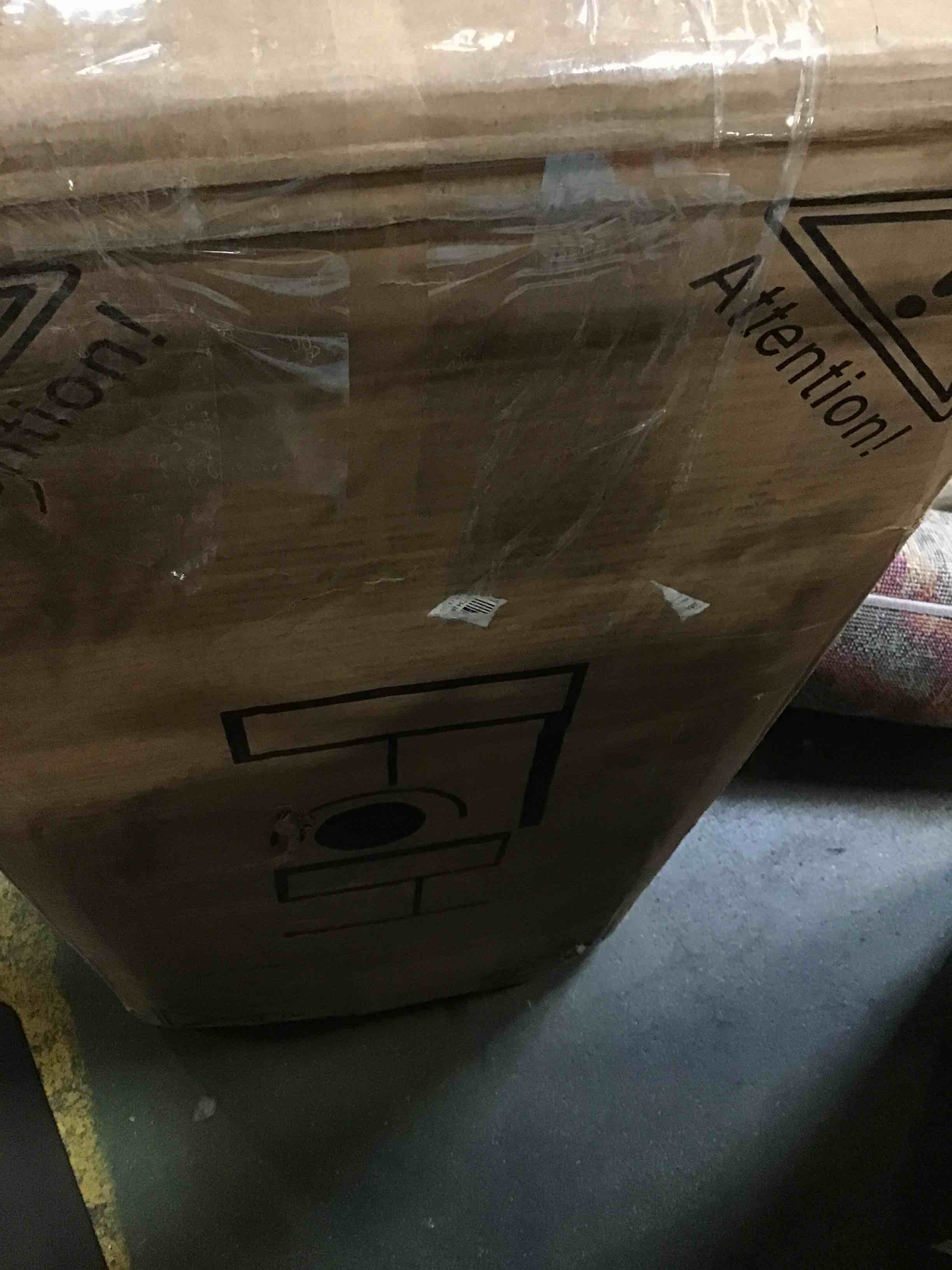 https://s3.amazonaws.com/lotting-images-prod/bidfta/BLU6413214_1719318350829.jpeg
