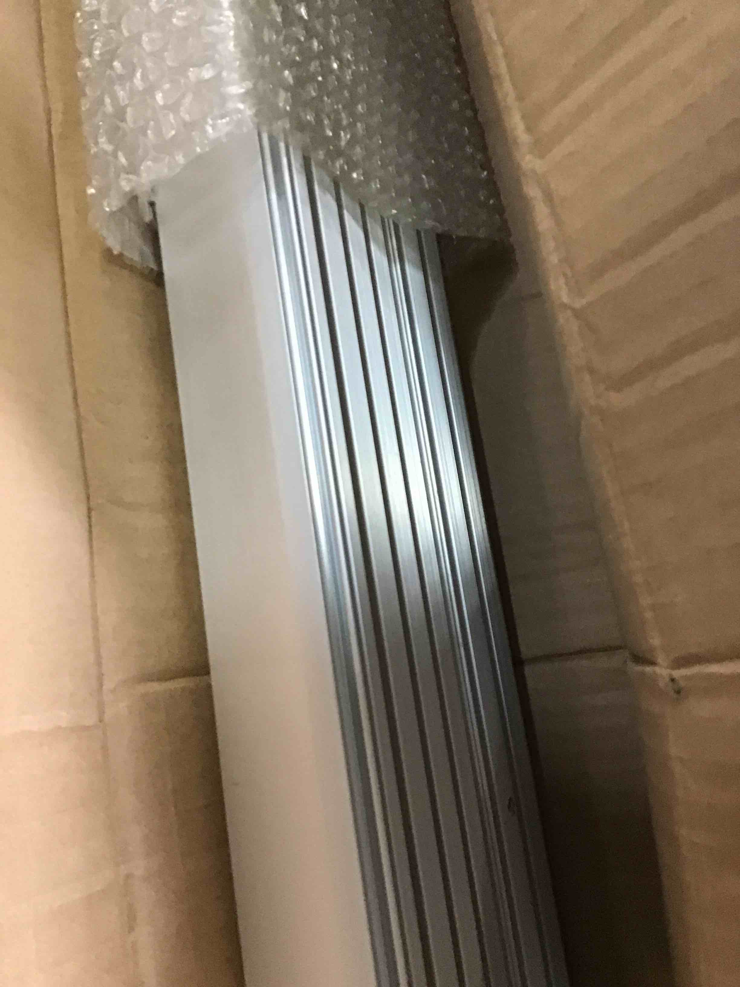 https://s3.amazonaws.com/lotting-images-prod/bidfta/BLU6413633_1719415475746.jpeg