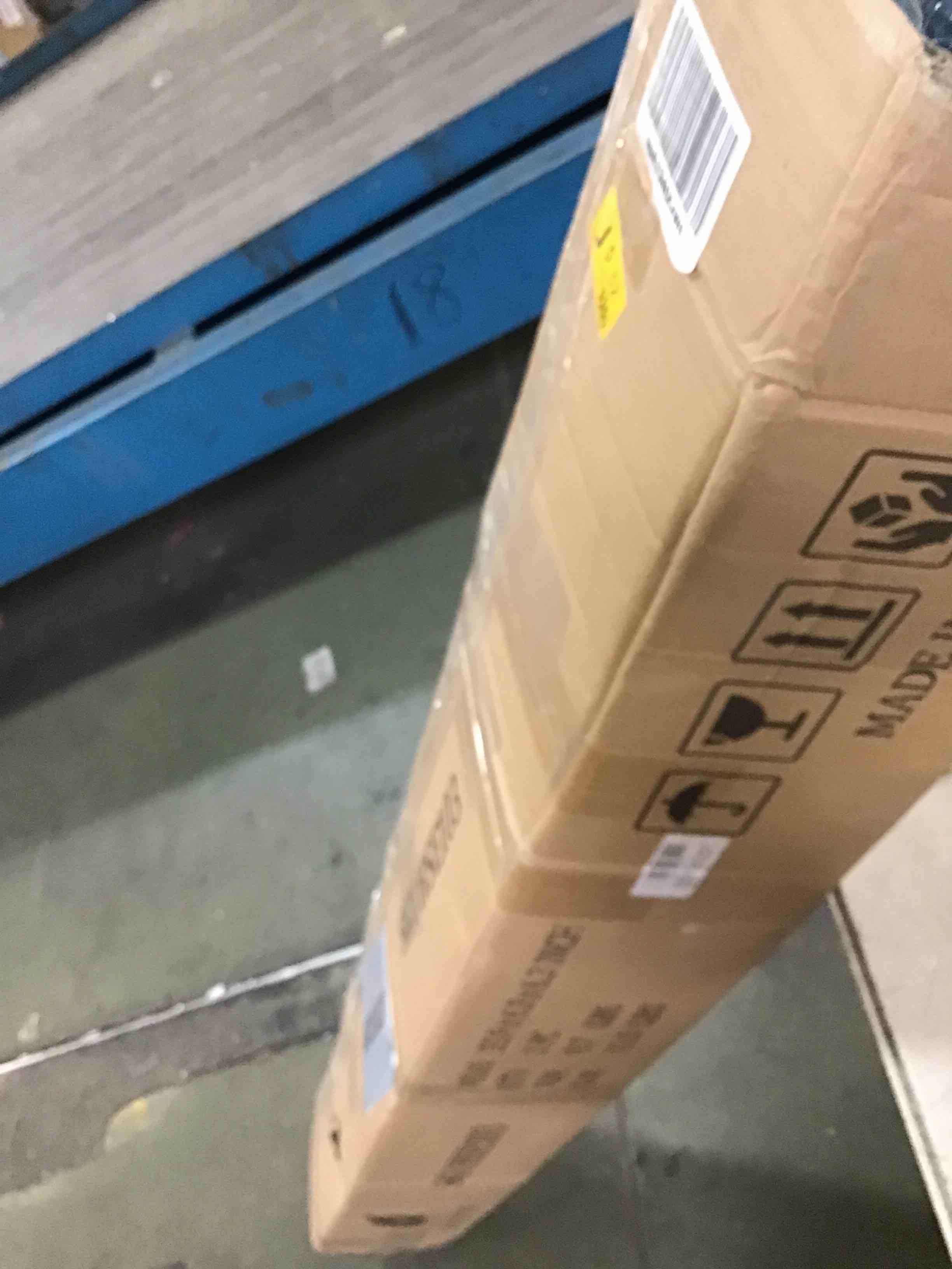 https://s3.amazonaws.com/lotting-images-prod/bidfta/BLU6413679_1719422934235.jpeg