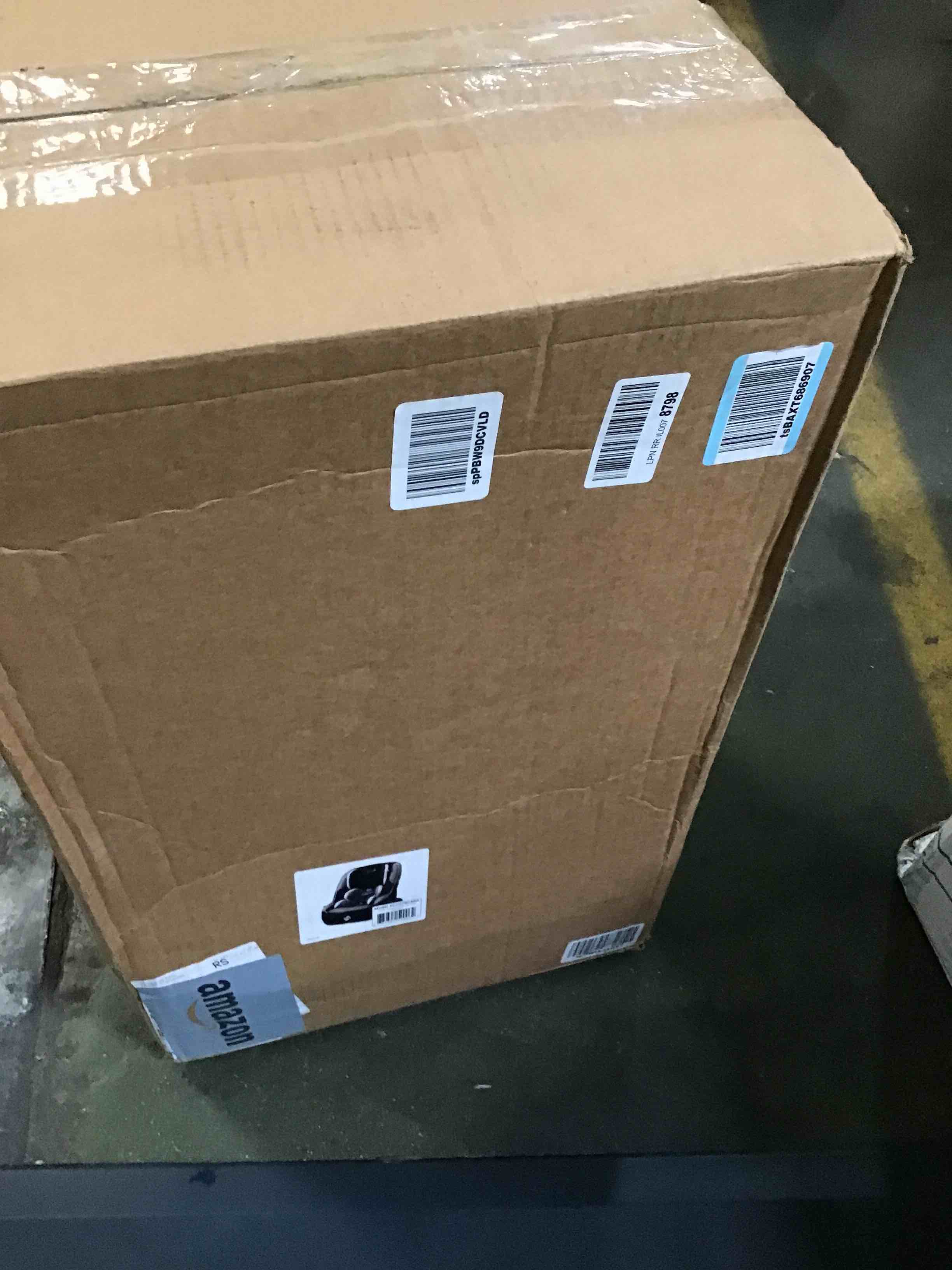 https://s3.amazonaws.com/lotting-images-prod/bidfta/BLU6414011_1719512434728.jpeg