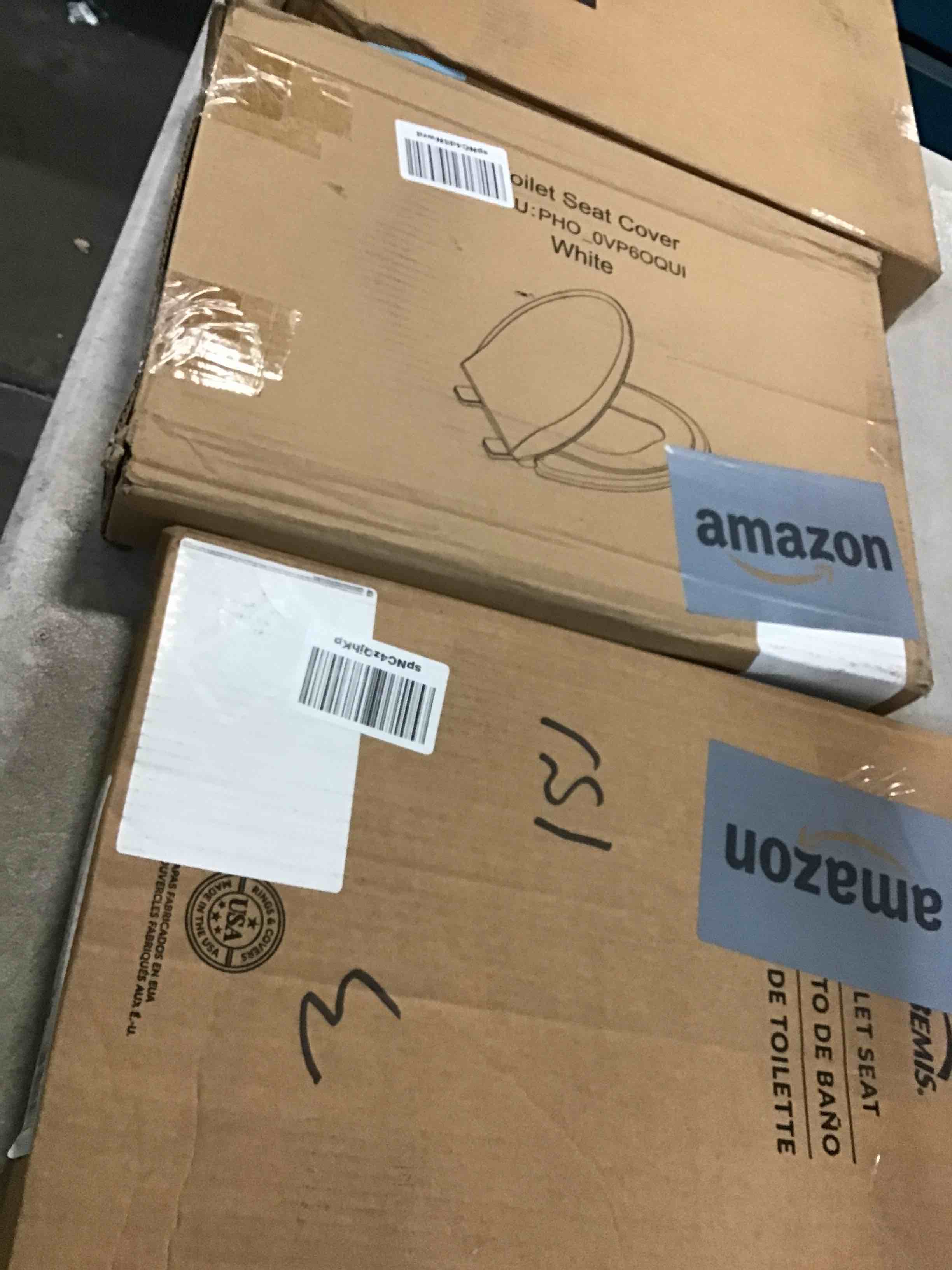 https://s3.amazonaws.com/lotting-images-prod/bidfta/BLU6414252_1719599465688.jpeg