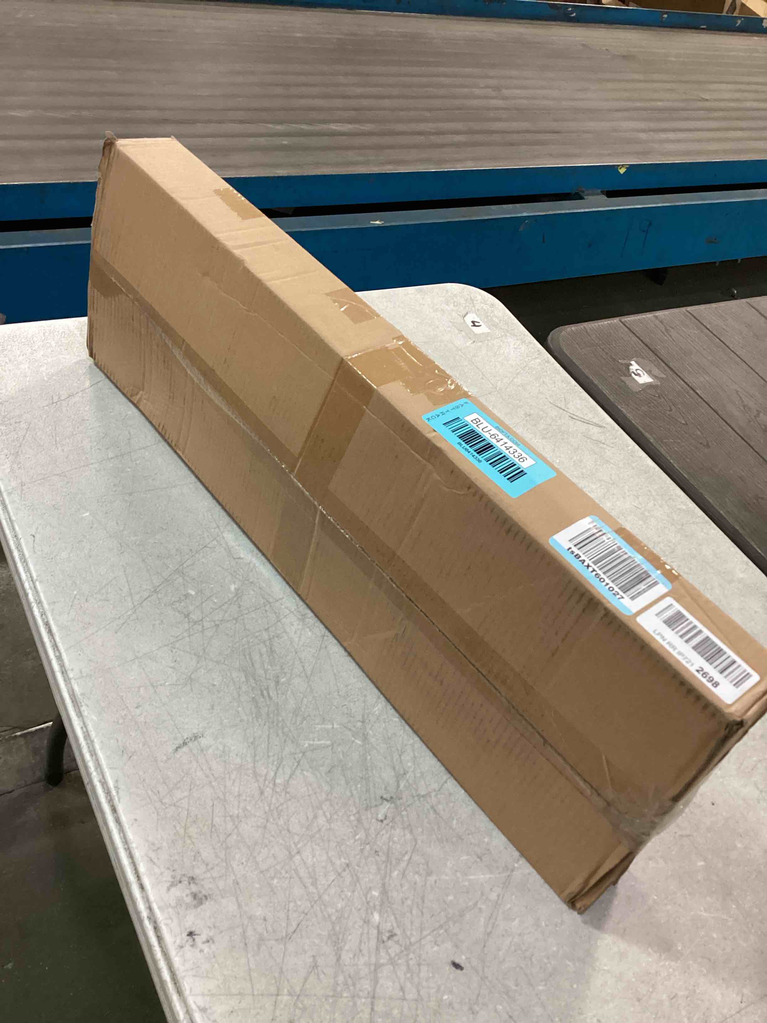 https://s3.amazonaws.com/lotting-images-prod/bidfta/BLU6414336_1719874426214.jpeg