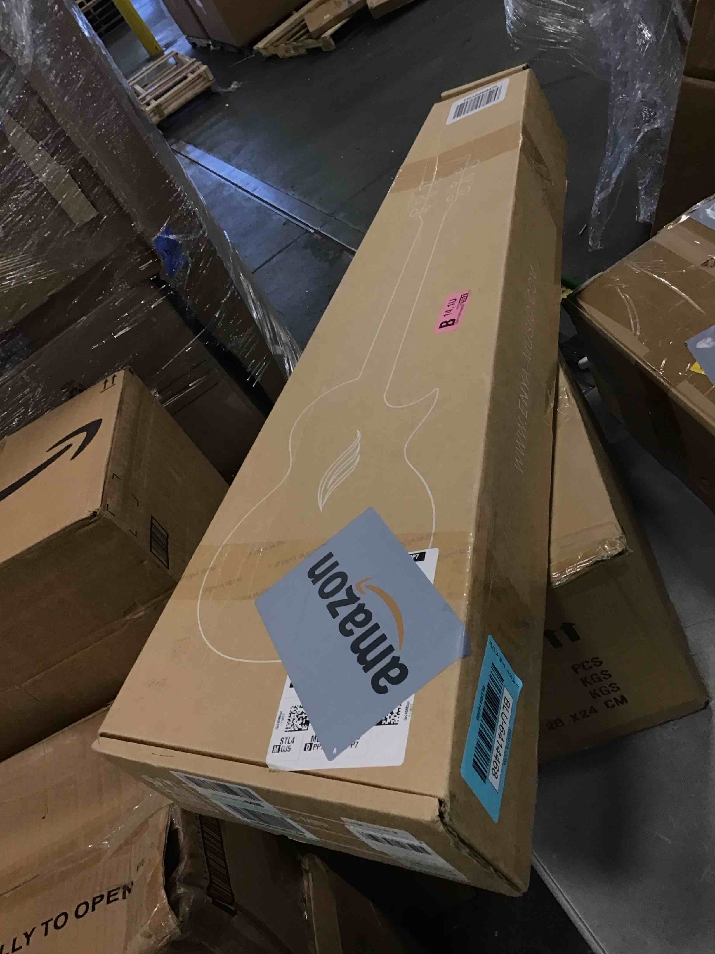 https://s3.amazonaws.com/lotting-images-prod/bidfta/BLU6414468_1719238879708.jpeg