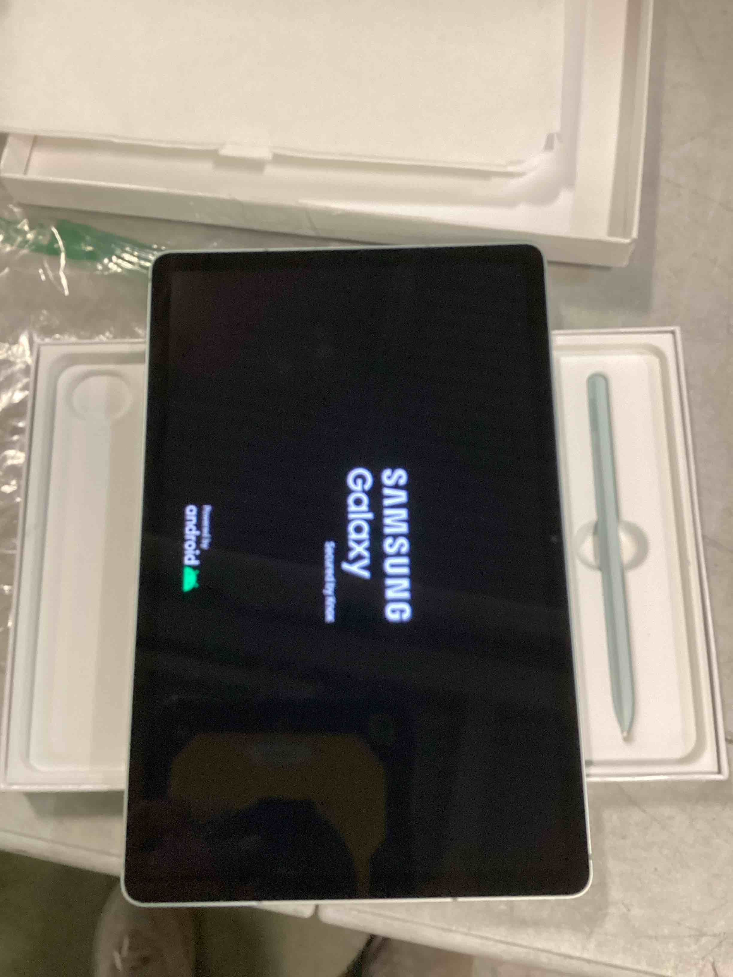 https://s3.amazonaws.com/lotting-images-prod/bidfta/BLU6414487_1720008339970.jpeg