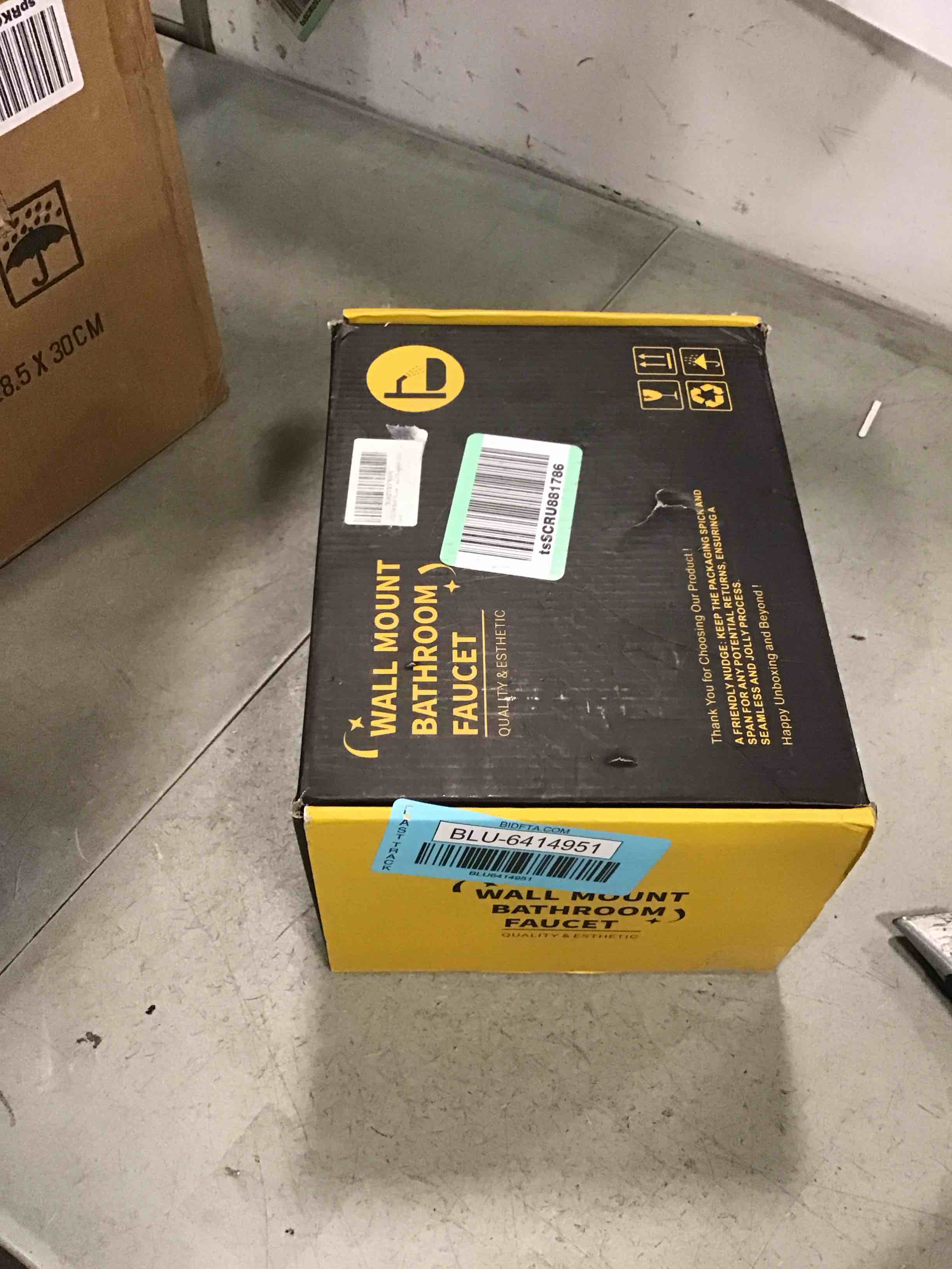 https://s3.amazonaws.com/lotting-images-prod/bidfta/BLU6414951_1719340997757.jpeg