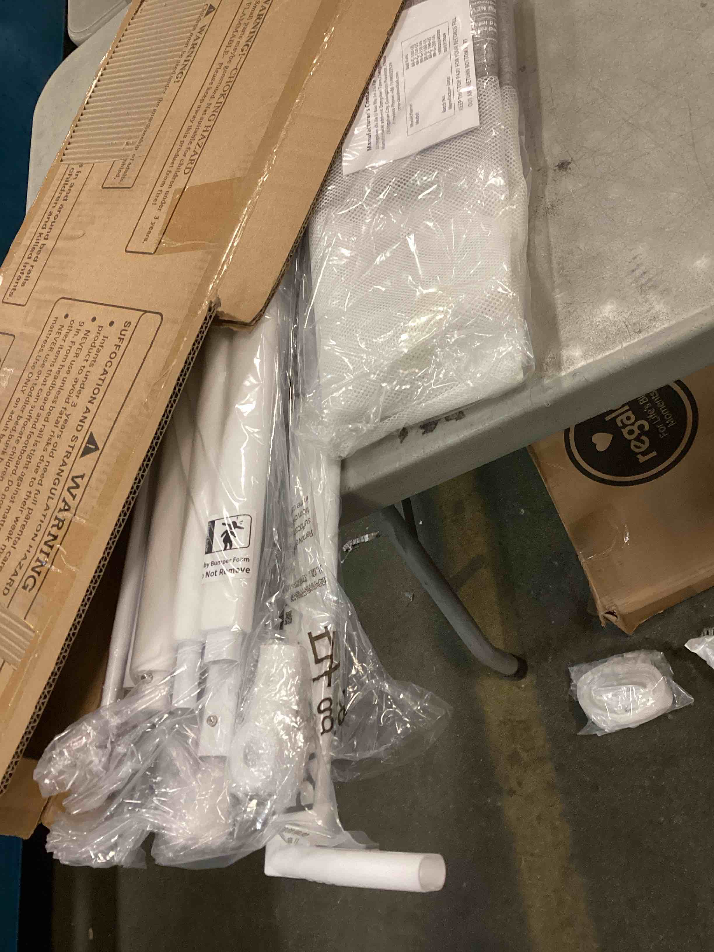 https://s3.amazonaws.com/lotting-images-prod/bidfta/BLU6415025_1719355994708.jpeg