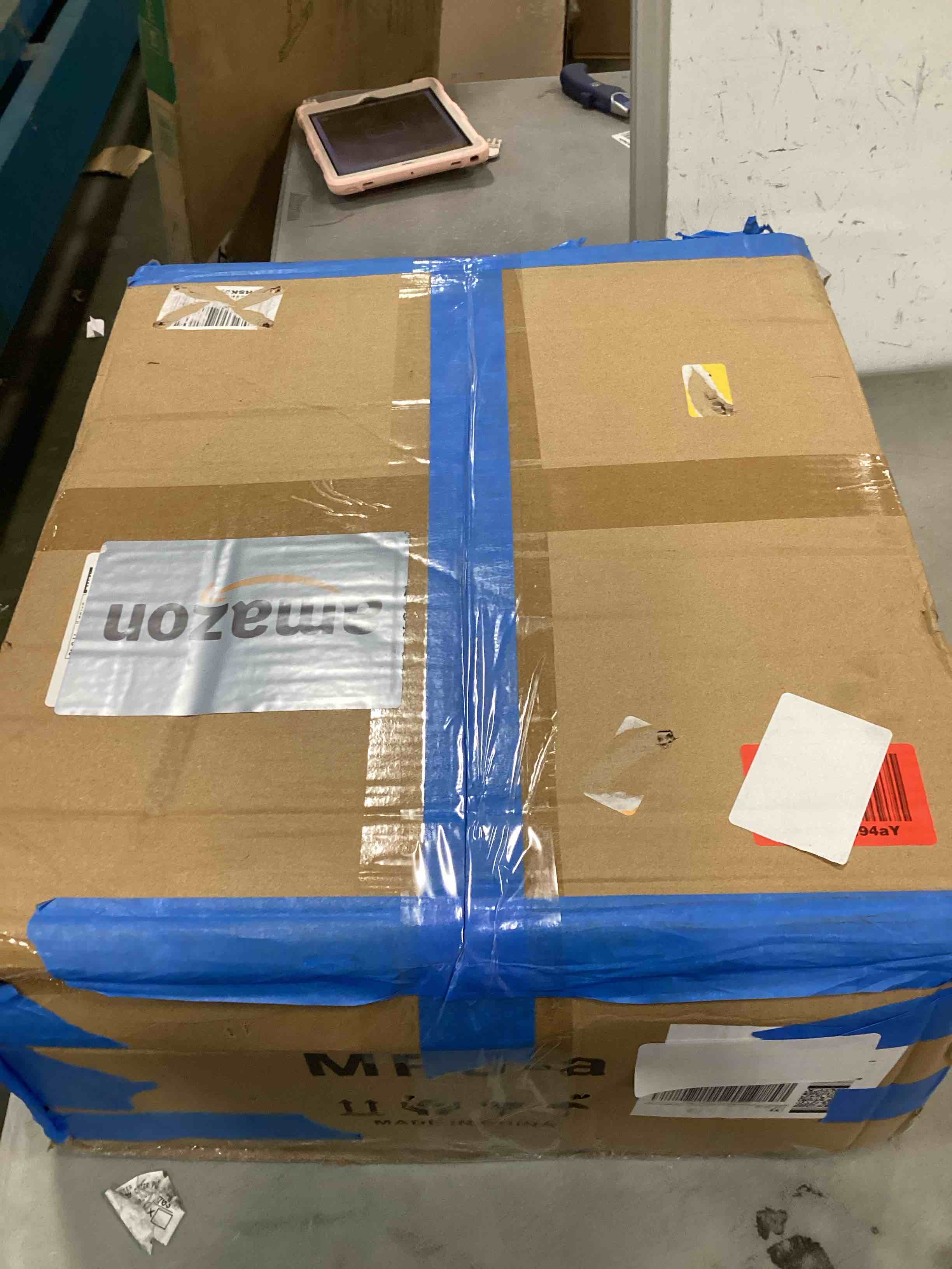 https://s3.amazonaws.com/lotting-images-prod/bidfta/BLU6415113_1719372292107.jpeg