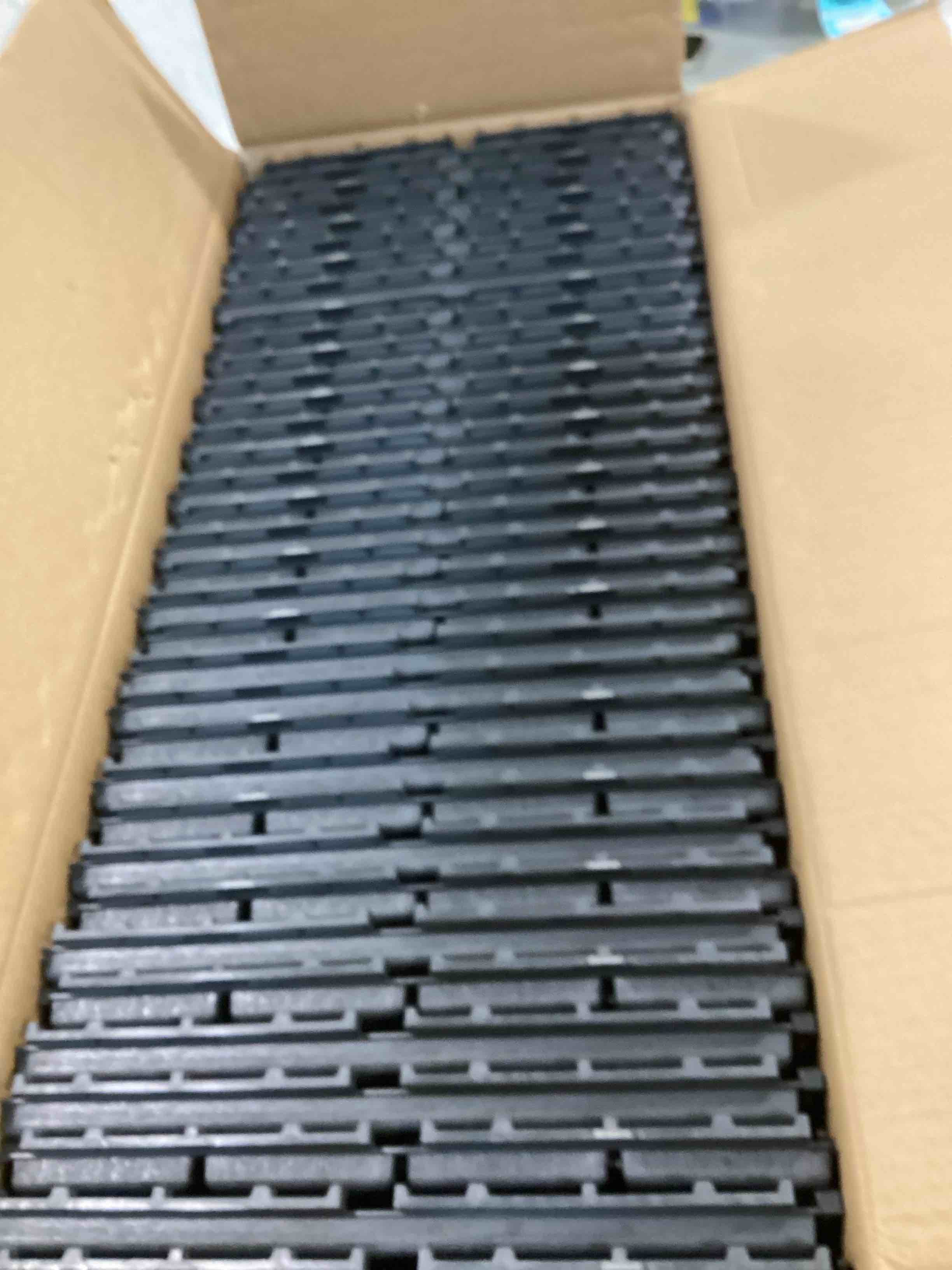 https://s3.amazonaws.com/lotting-images-prod/bidfta/BLU6415114_1719372409381.jpeg