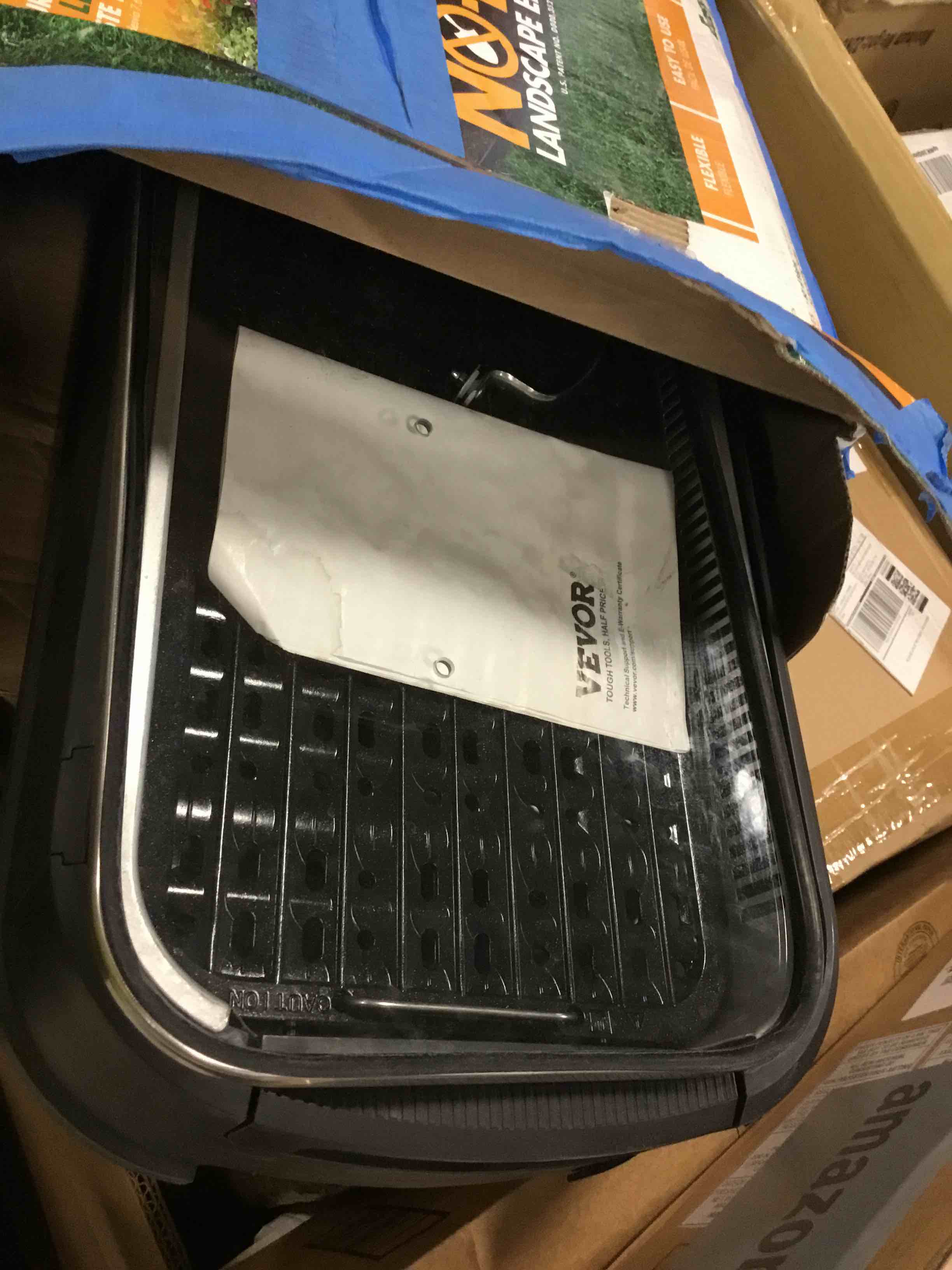 https://s3.amazonaws.com/lotting-images-prod/bidfta/BLU6415274_1719414773690.jpeg