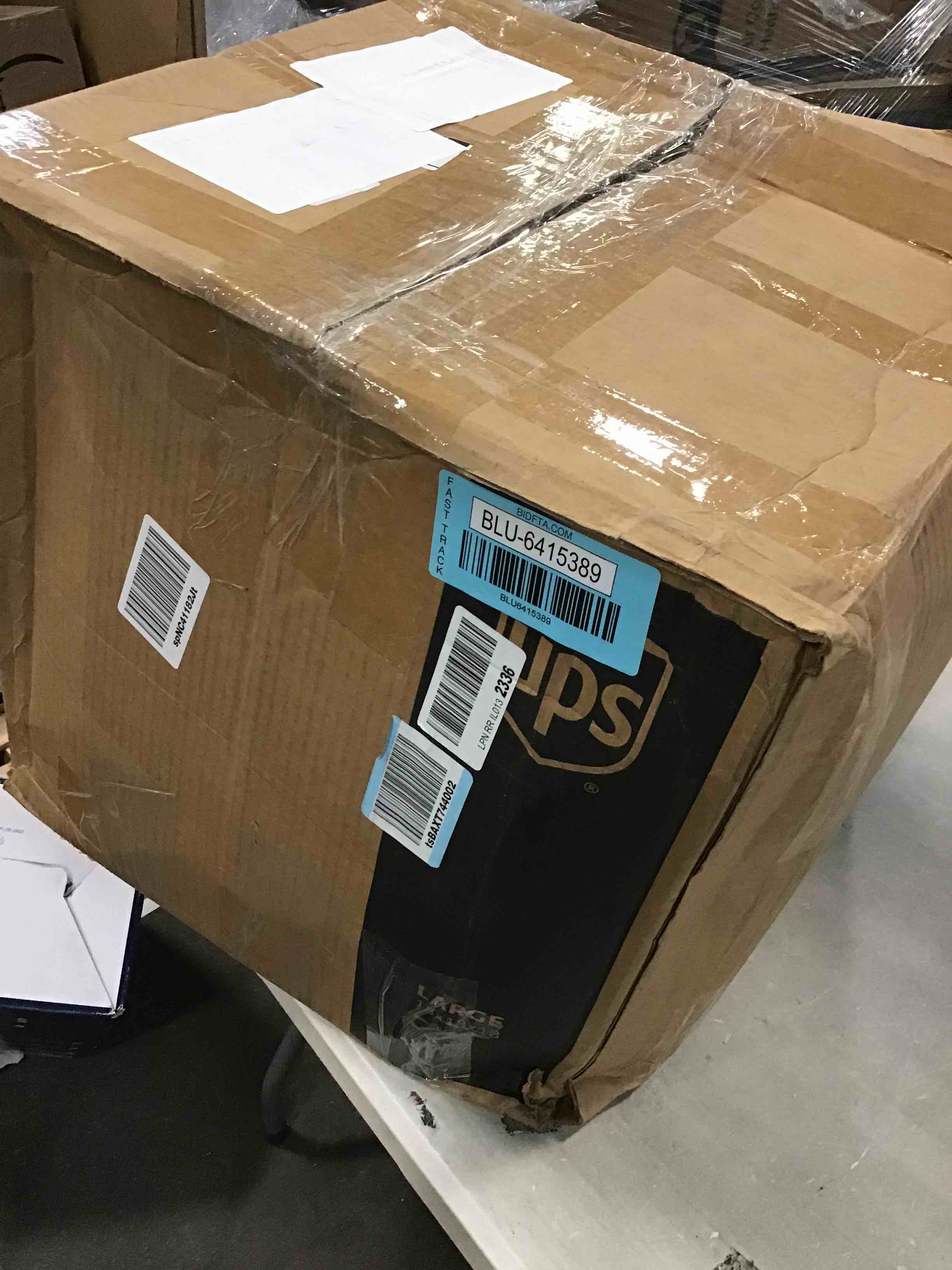 https://s3.amazonaws.com/lotting-images-prod/bidfta/BLU6415389_1719430458282.jpeg