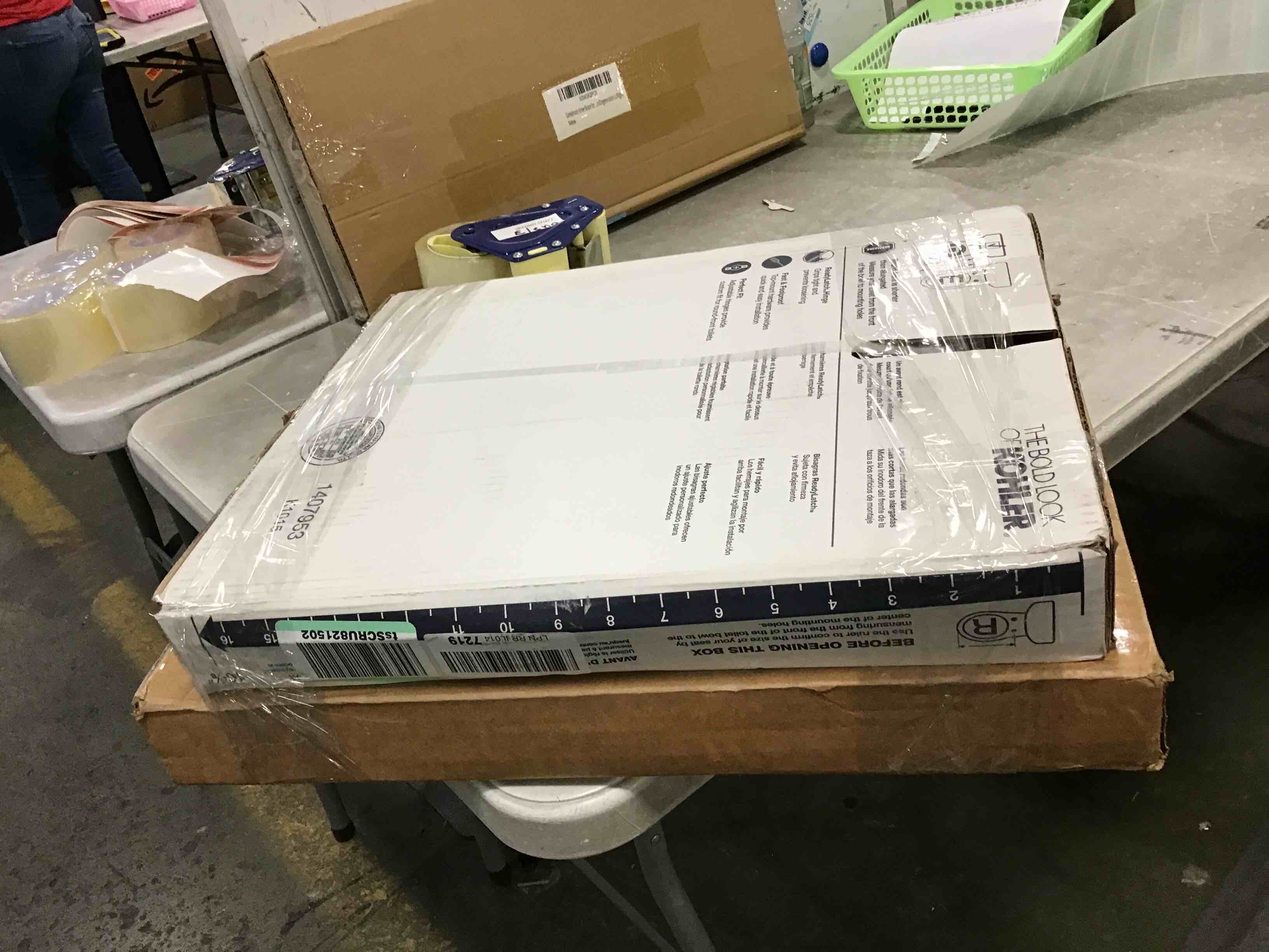 https://s3.amazonaws.com/lotting-images-prod/bidfta/BLU6415500_1719976635948.jpeg